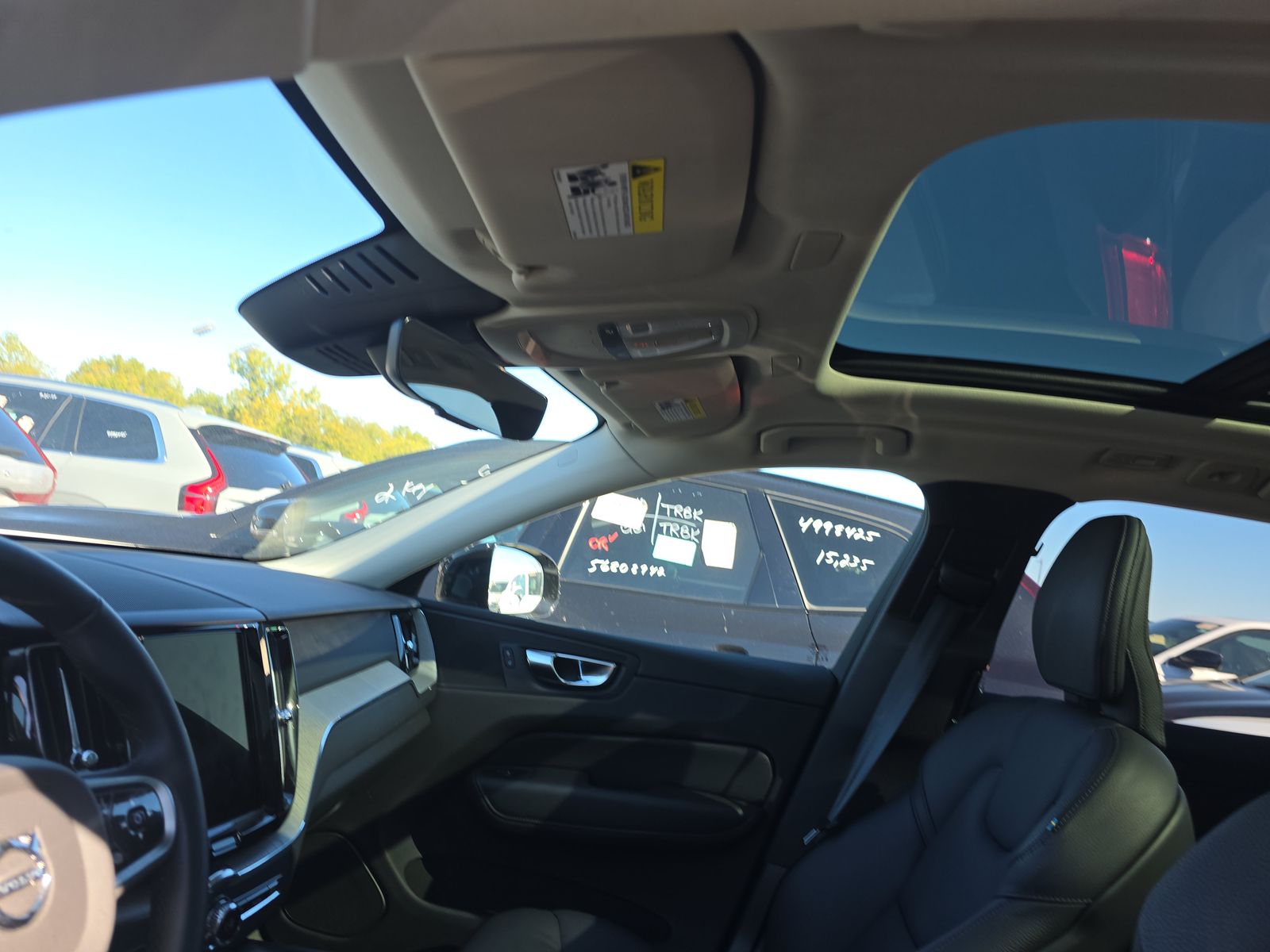 2025 Volvo XC60 B5 Plus AWD