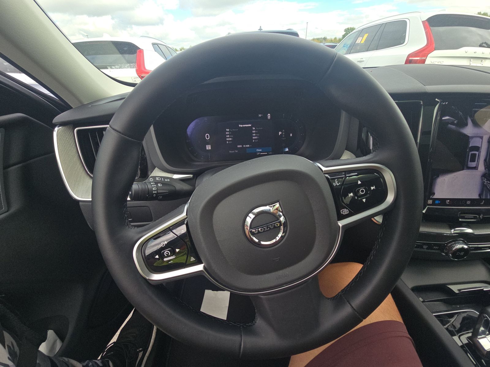 2025 Volvo XC60 B5 Plus AWD