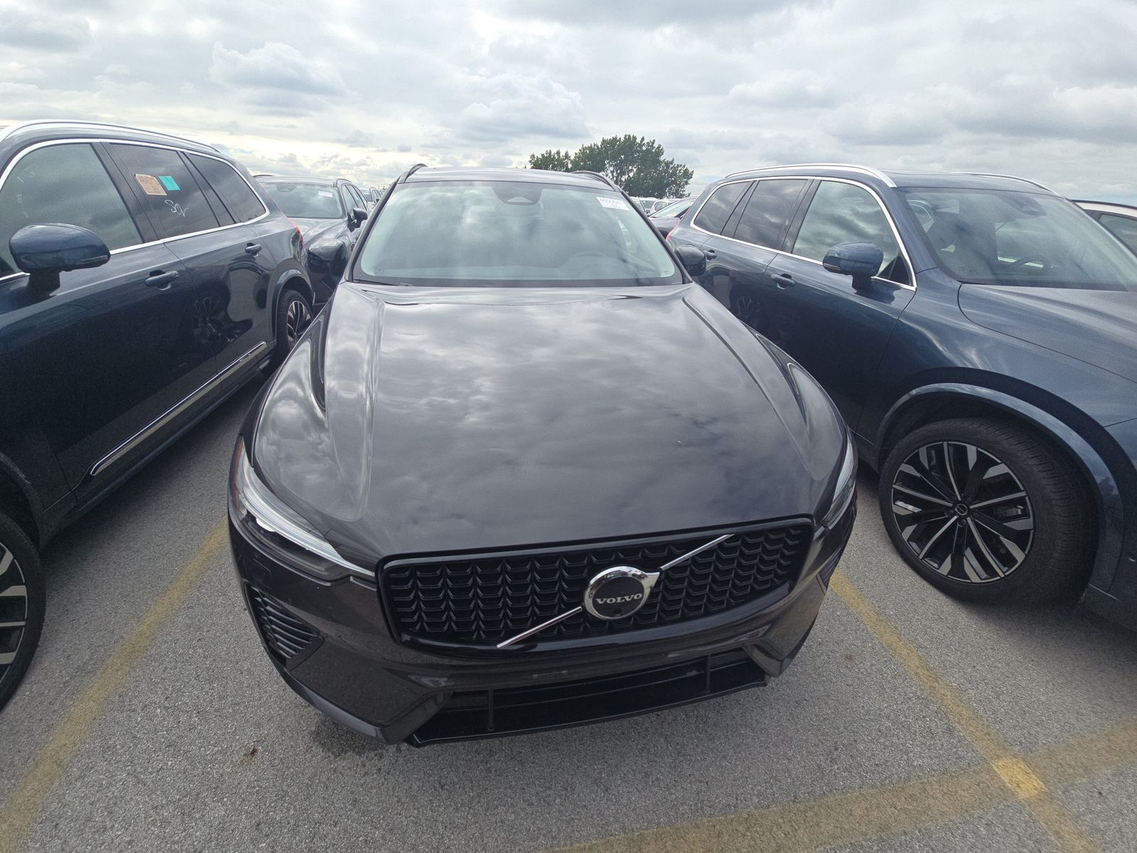 2025 Volvo XC60 B5 Plus AWD