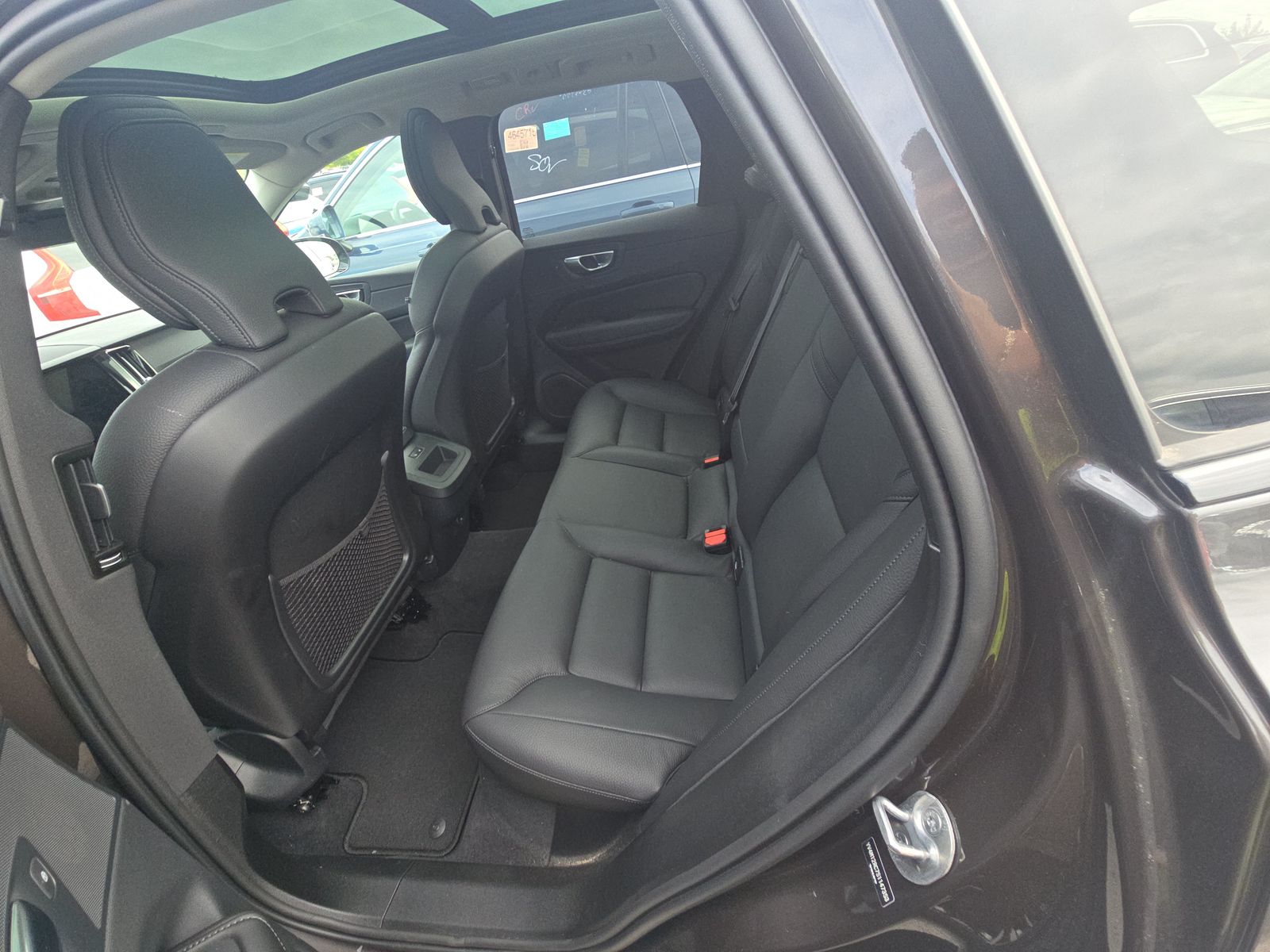 2025 Volvo XC60 B5 Plus AWD