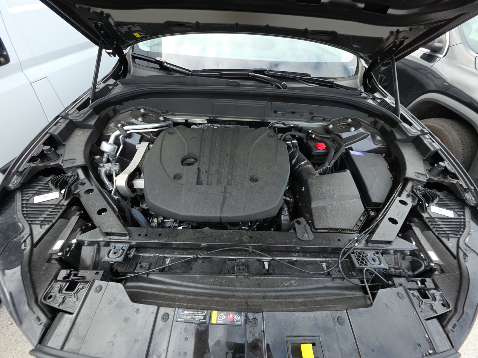 2025 Volvo XC60 B5 Plus AWD