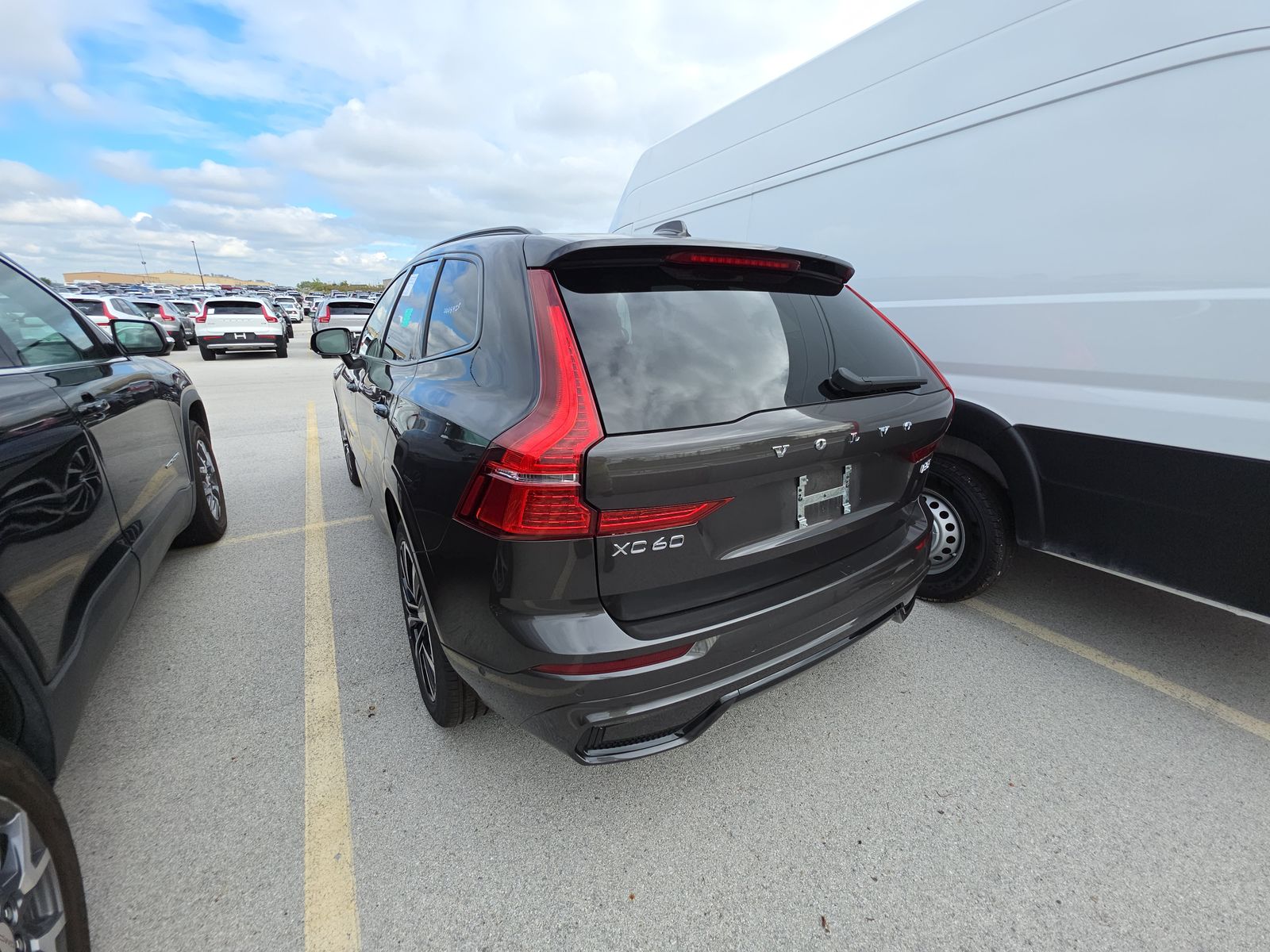 2025 Volvo XC60 B5 Plus AWD