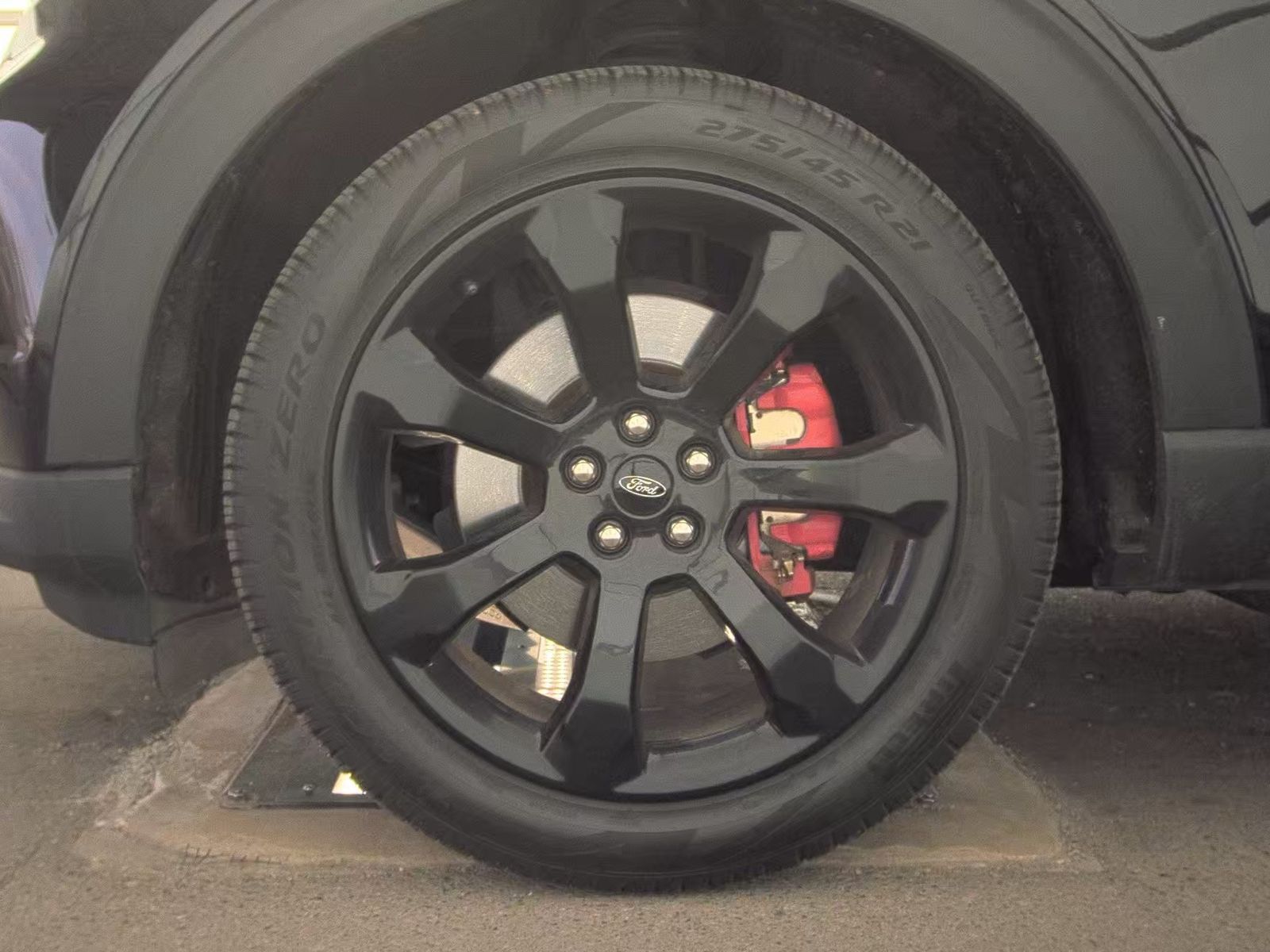 2022 Ford Explorer ST AWD