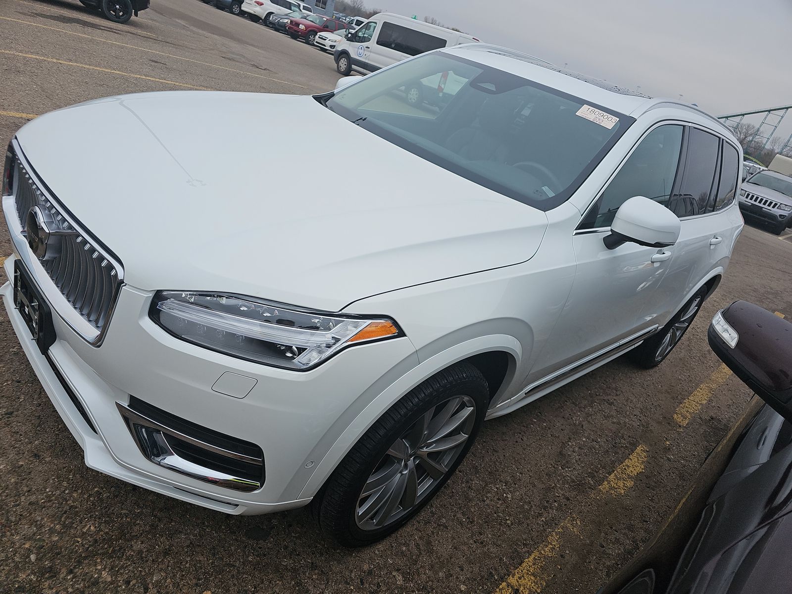 2023 Volvo XC90 B6 Plus AWD