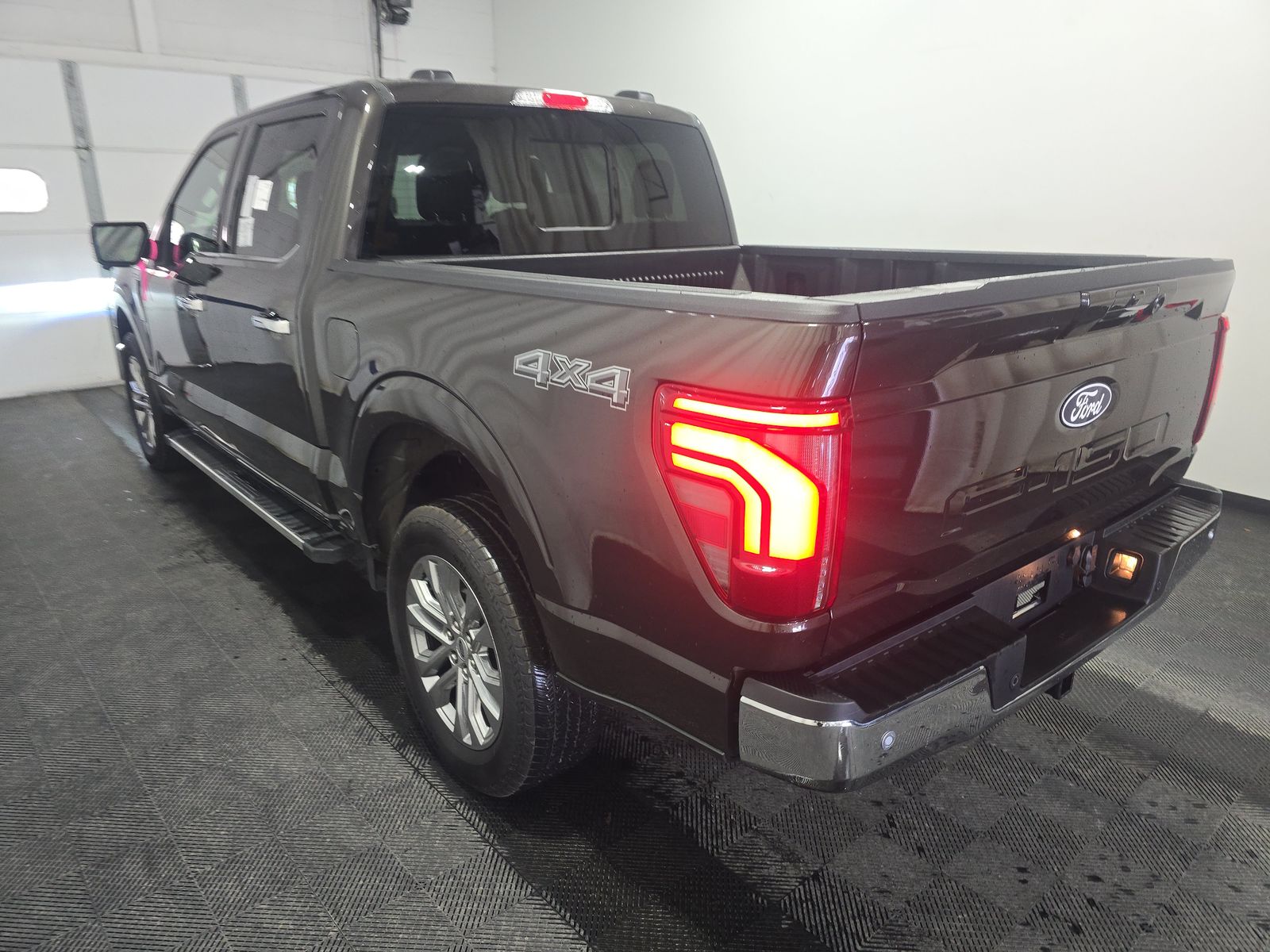 2024 Ford F-150 Hybrid Lariat AWD