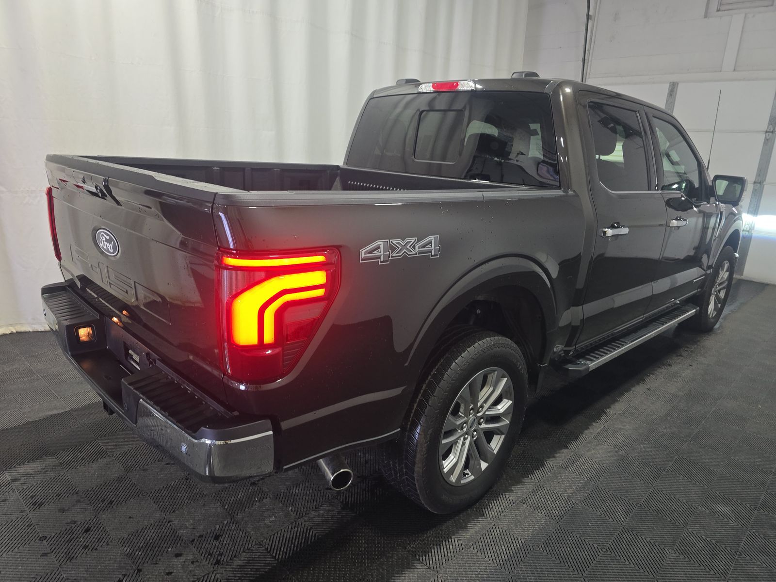 2024 Ford F-150 Hybrid Lariat AWD