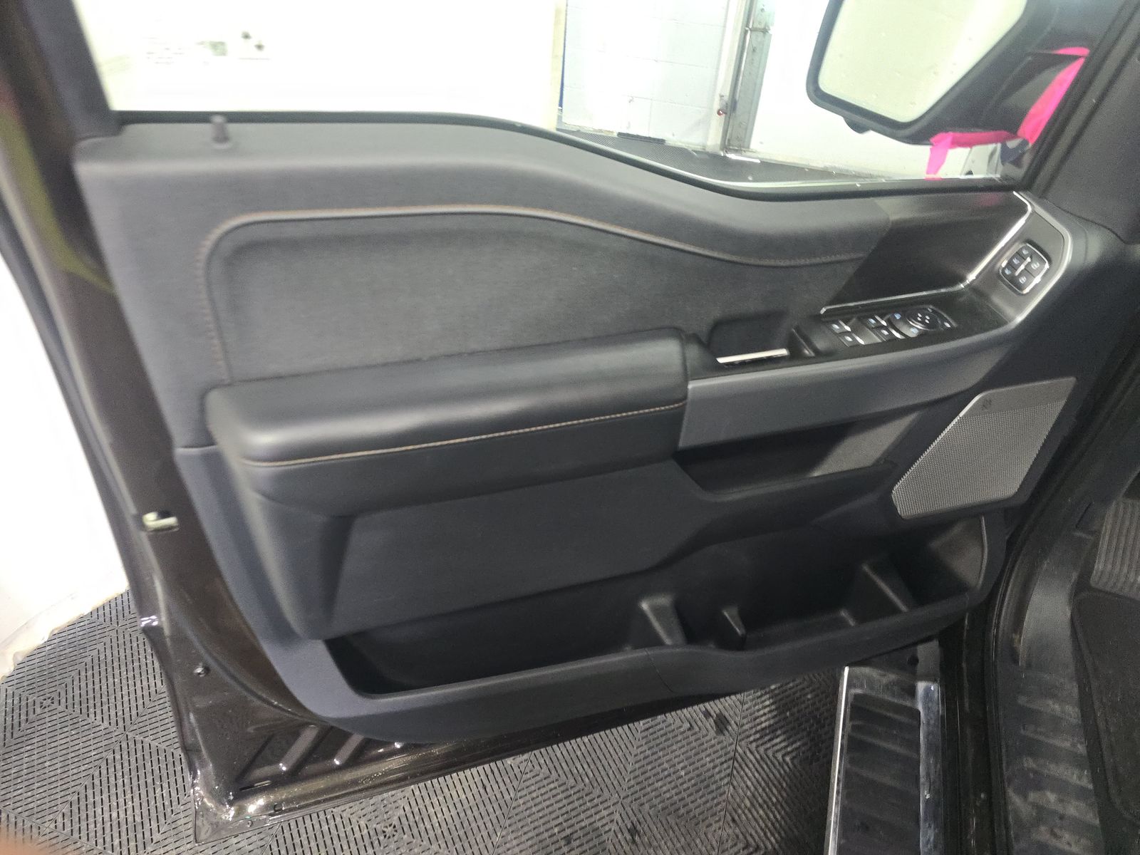 2024 Ford F-150 Hybrid Lariat AWD