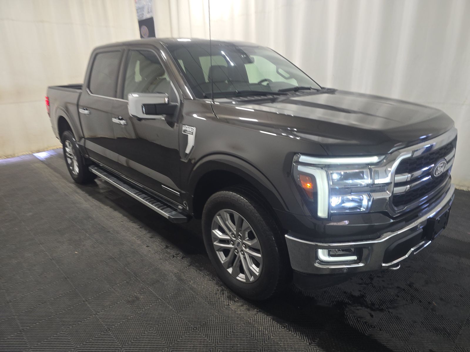 2024 Ford F-150 Hybrid Lariat AWD