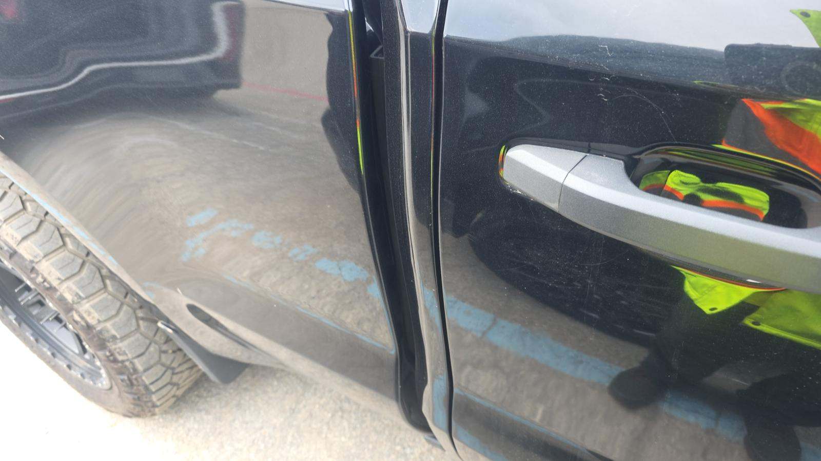 2023 Chevrolet Silverado 1500 Custom AWD