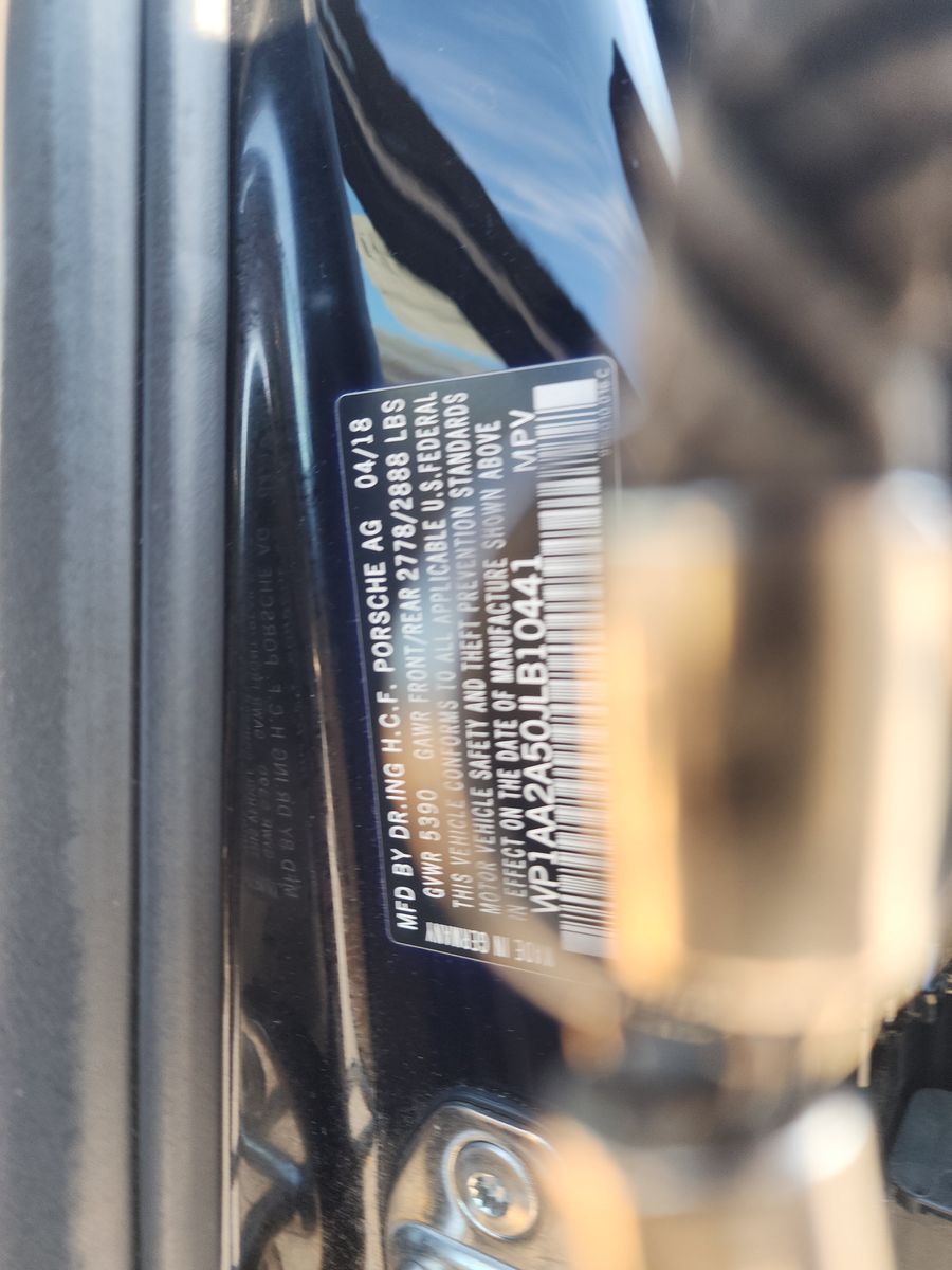 2018 Porsche Macan Base AWD