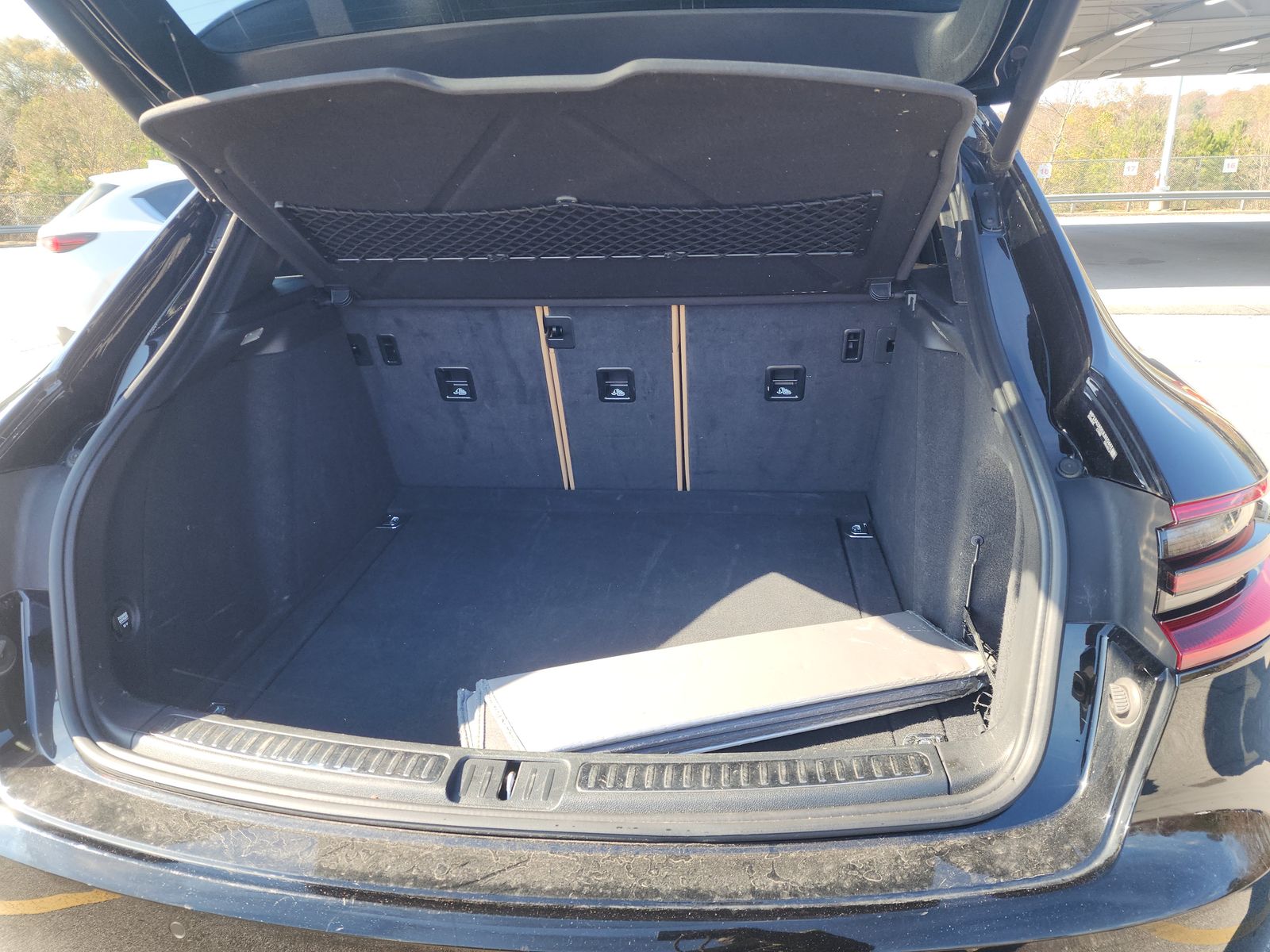 2018 Porsche Macan Base AWD