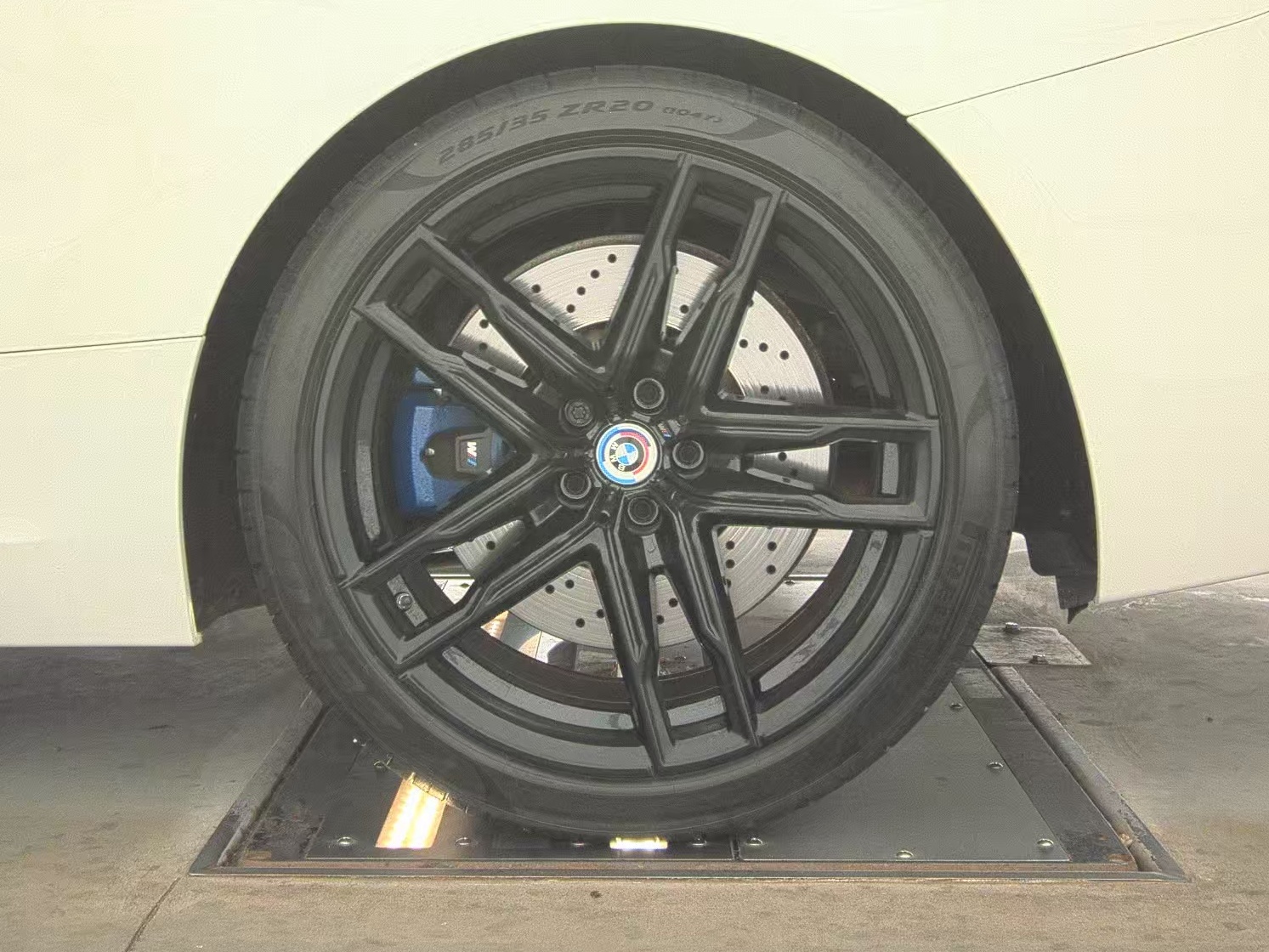 2023 BMW M8 Competition AWD