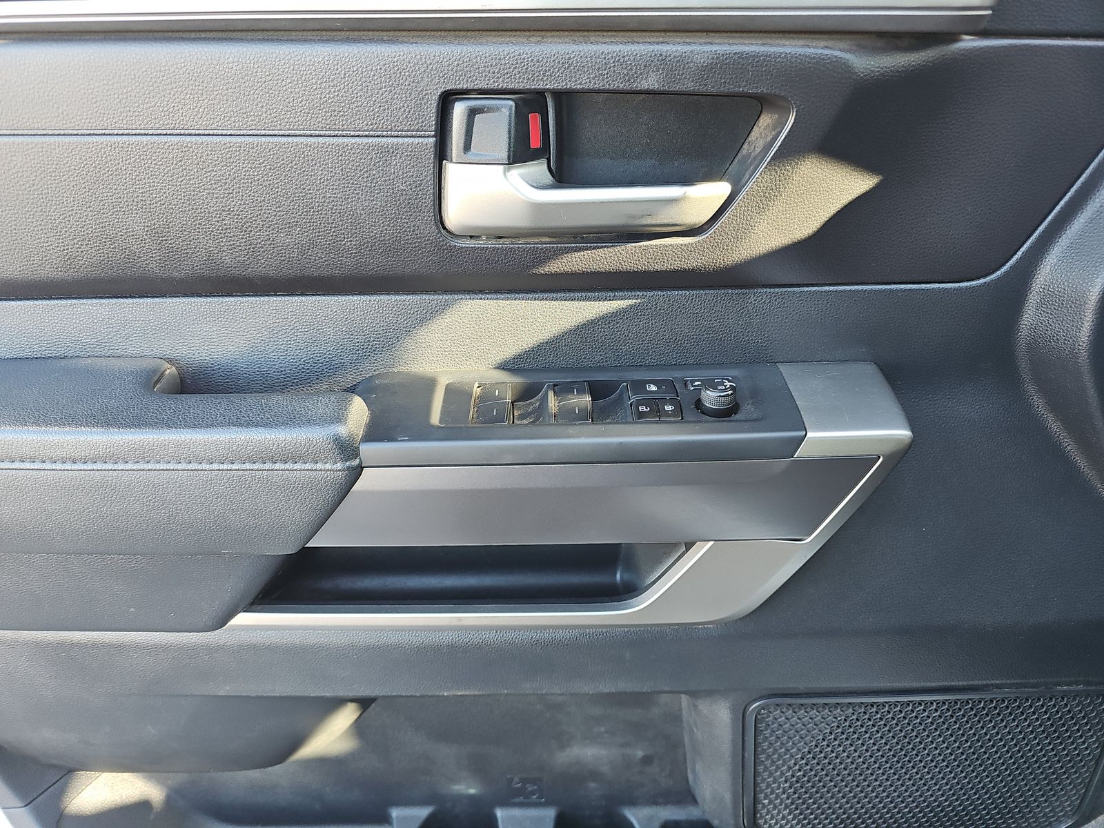 2023 Toyota Tundra SR5 AWD