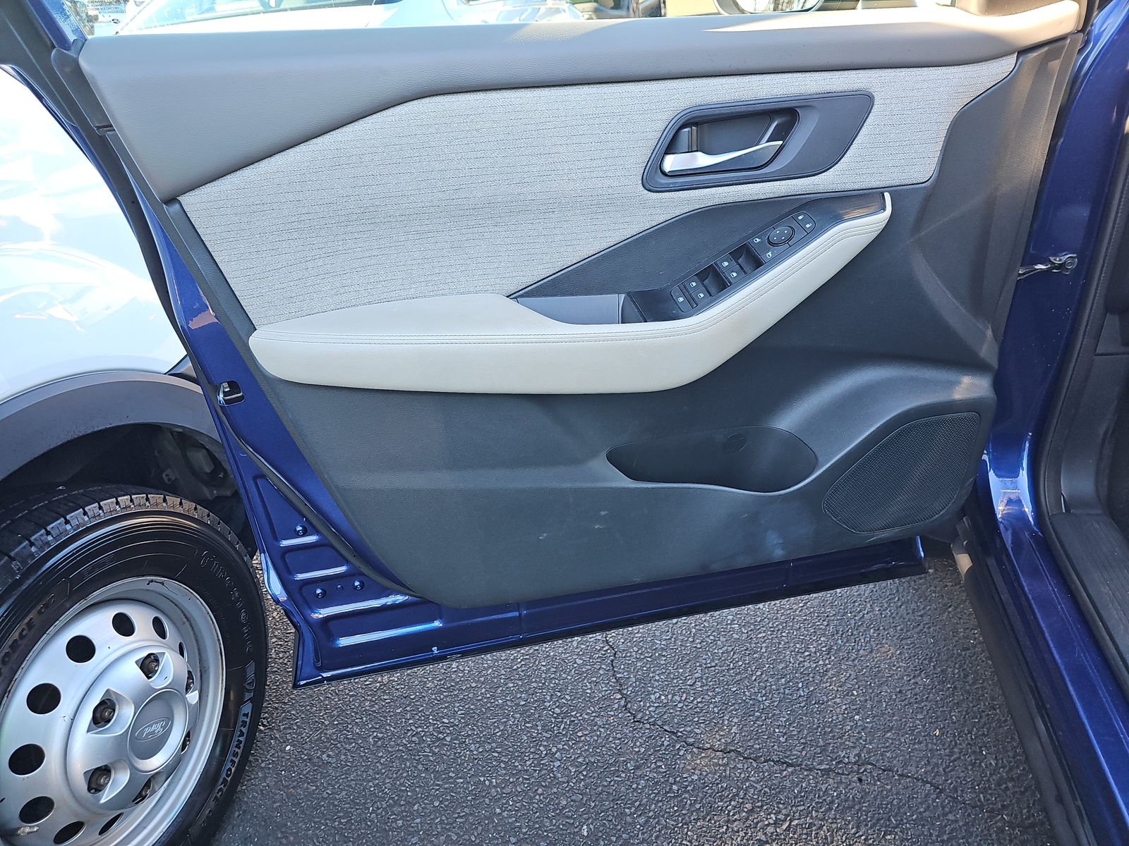 2022 Nissan Rogue SV AWD