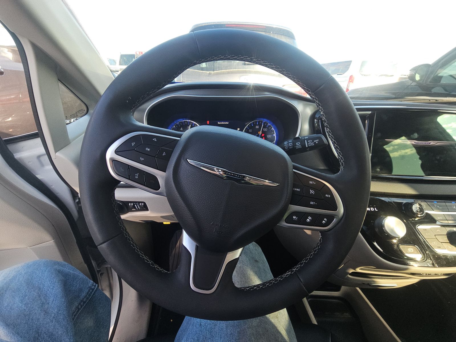 2024 Chrysler Pacifica Touring L FWD