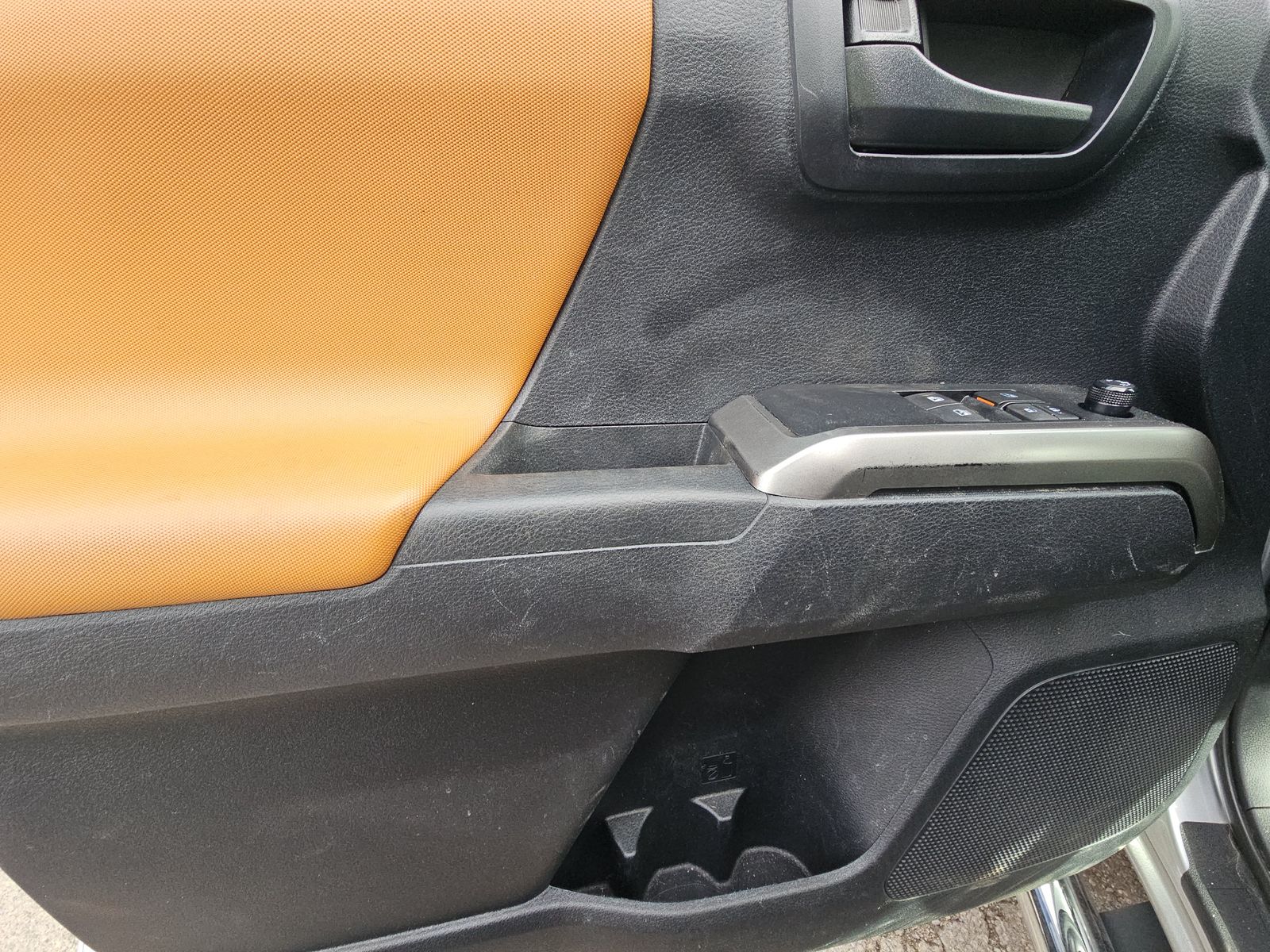 2020 Toyota Tacoma SR5 AWD