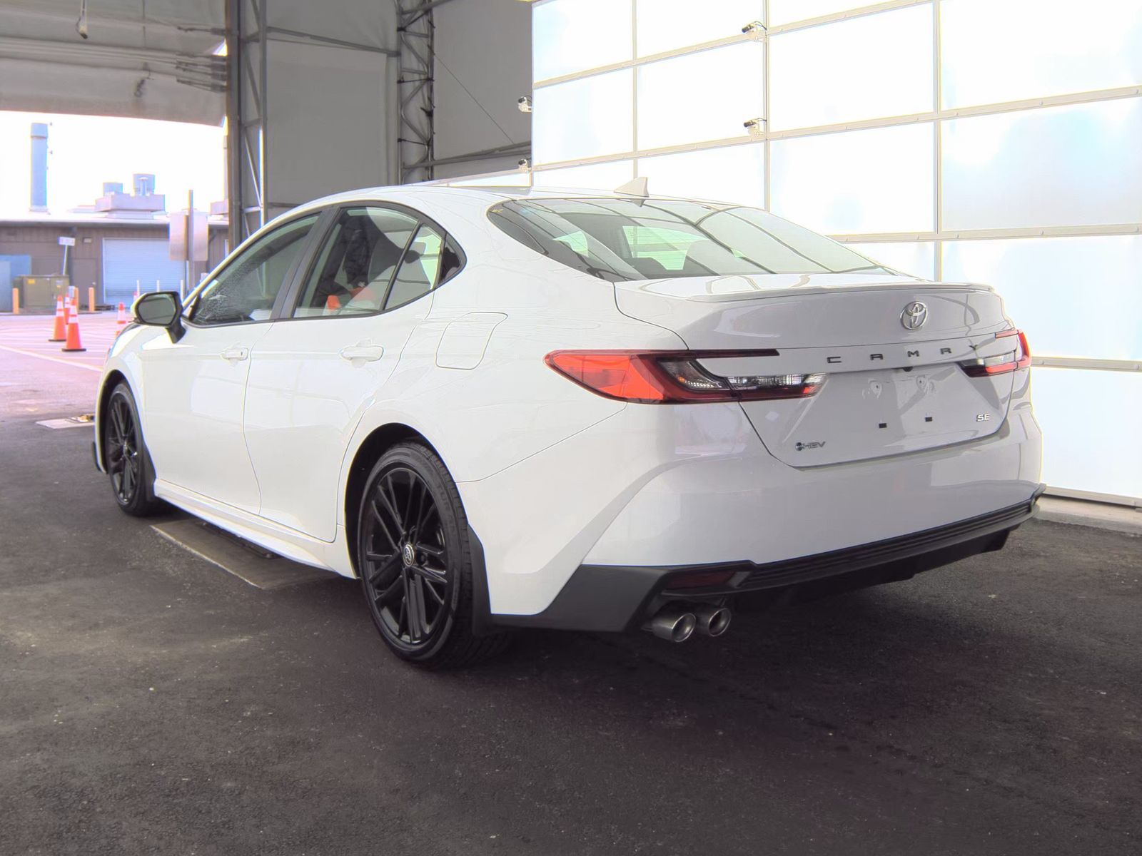 2025 Toyota Camry SE FWD