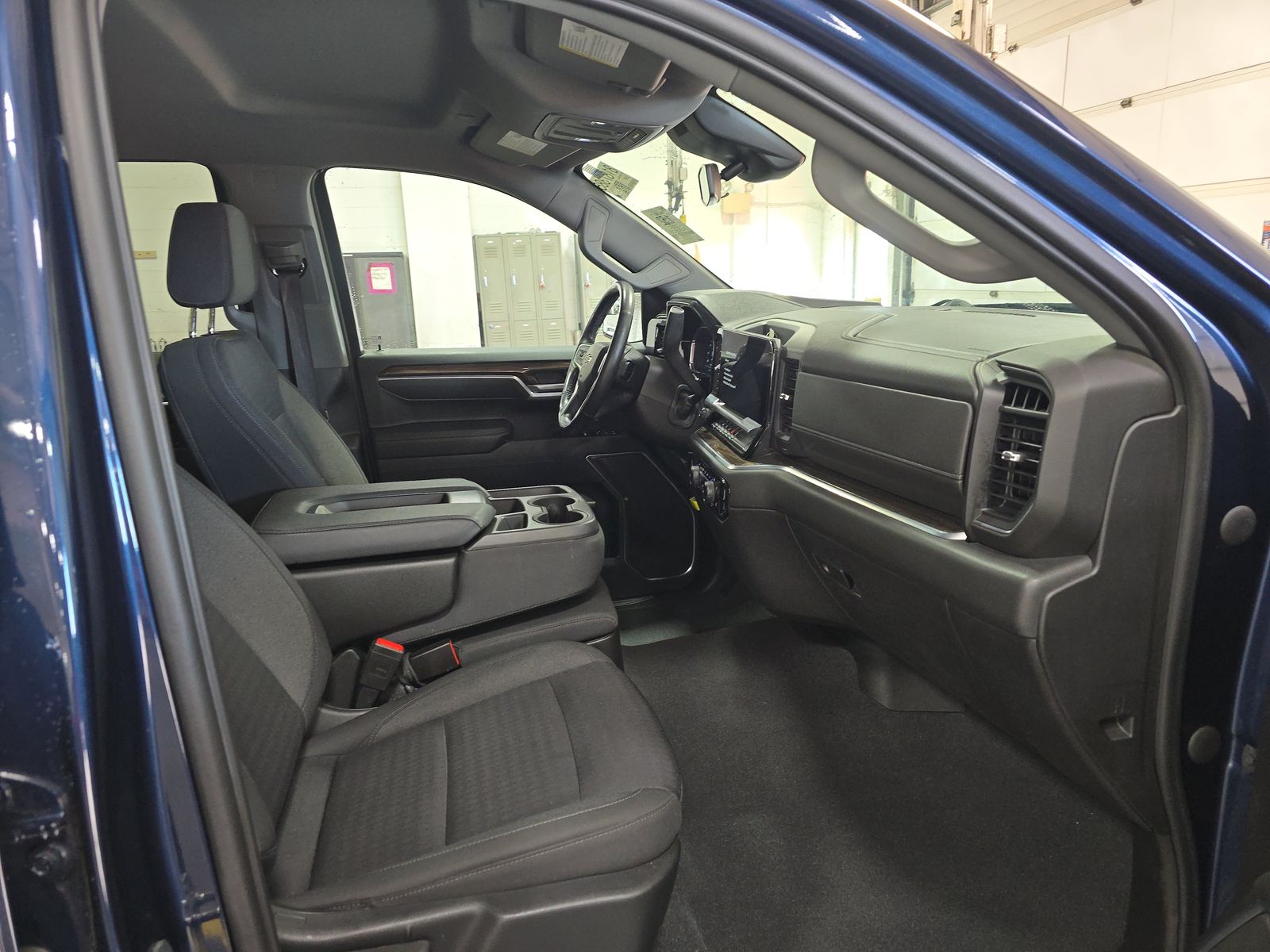 2022 Chevrolet Silverado 1500 LT AWD