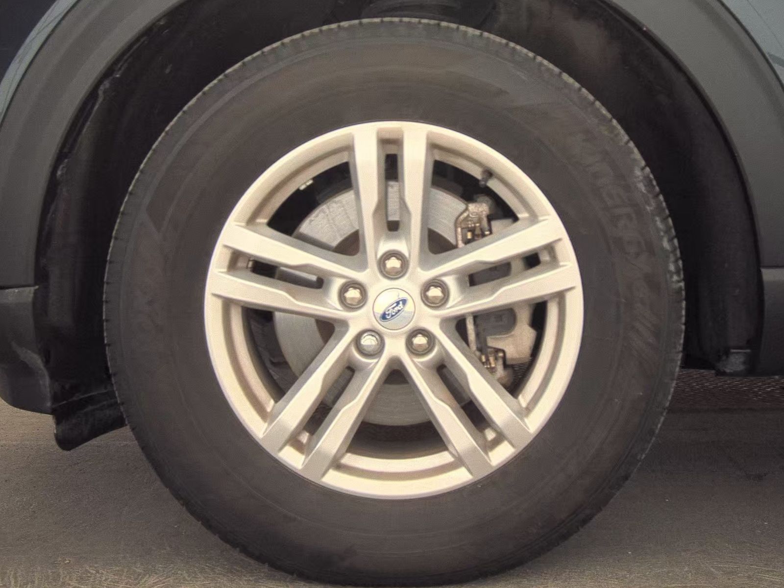 2023 Ford Explorer XLT AWD