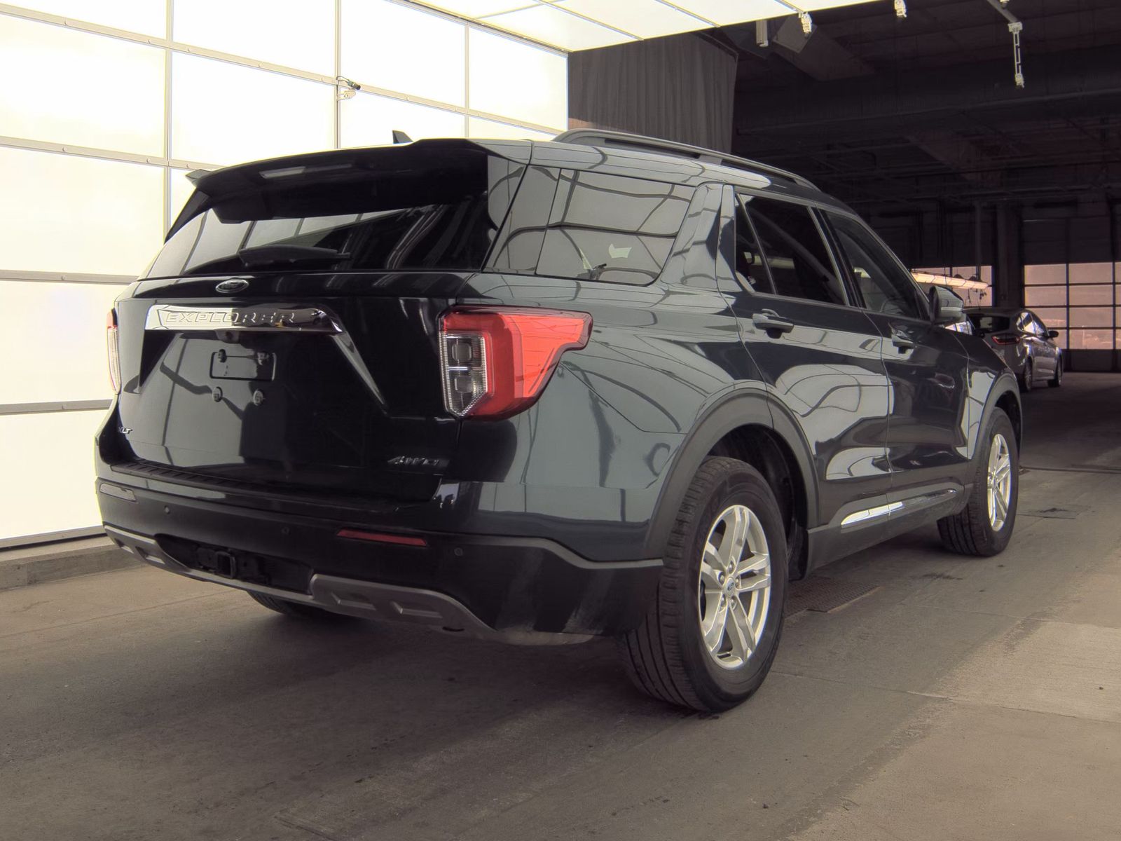 2023 Ford Explorer XLT AWD