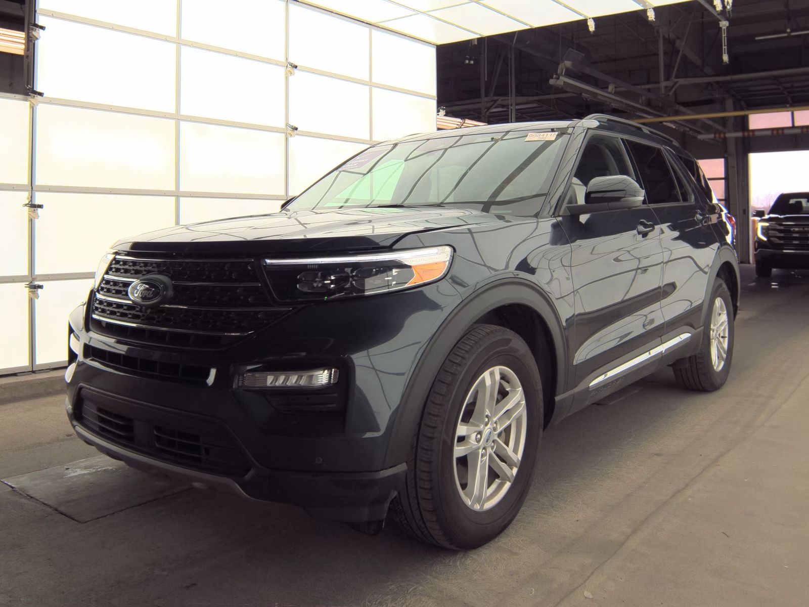 2023 Ford Explorer XLT AWD