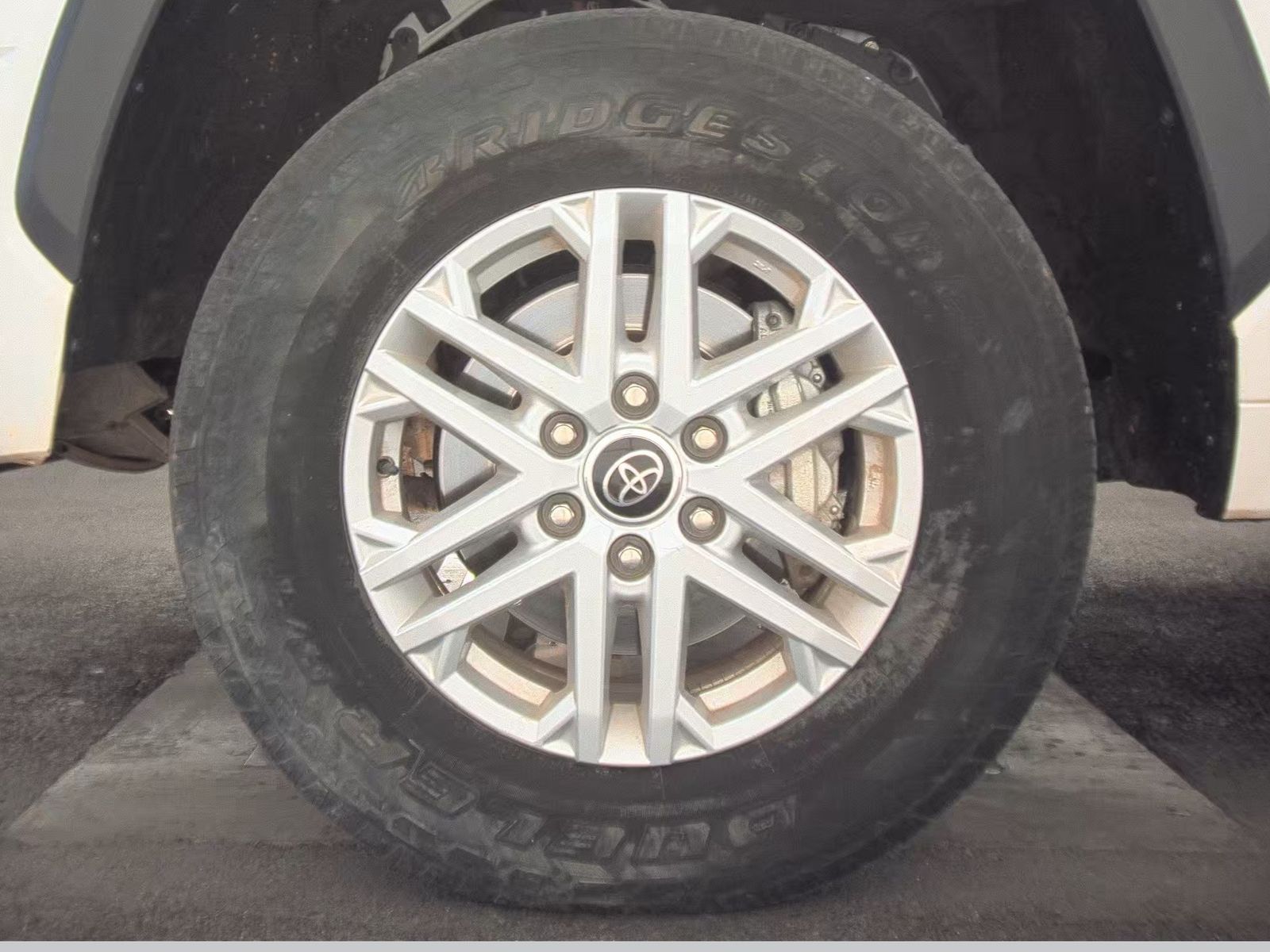 2023 Toyota Tundra SR5 AWD