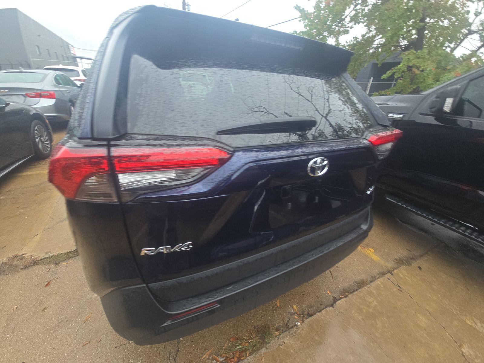 2024 Toyota RAV4 XLE FWD