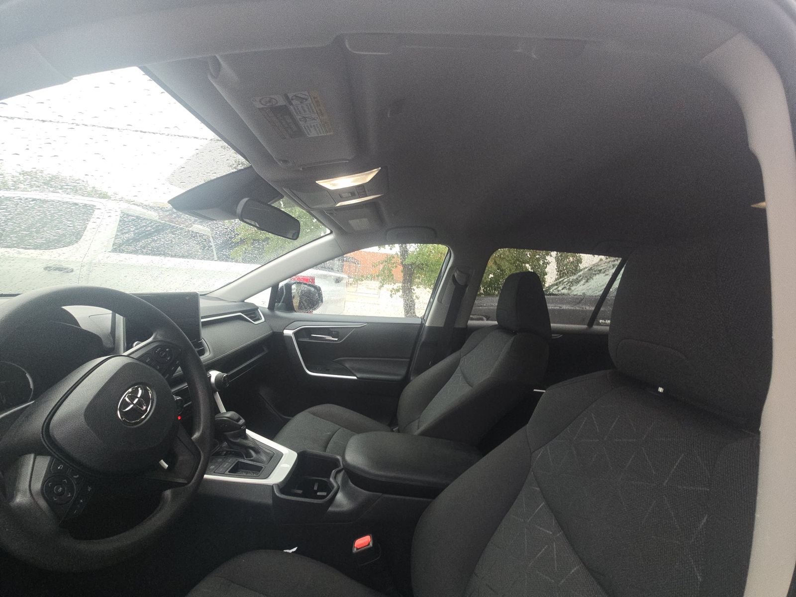 2024 Toyota RAV4 XLE FWD