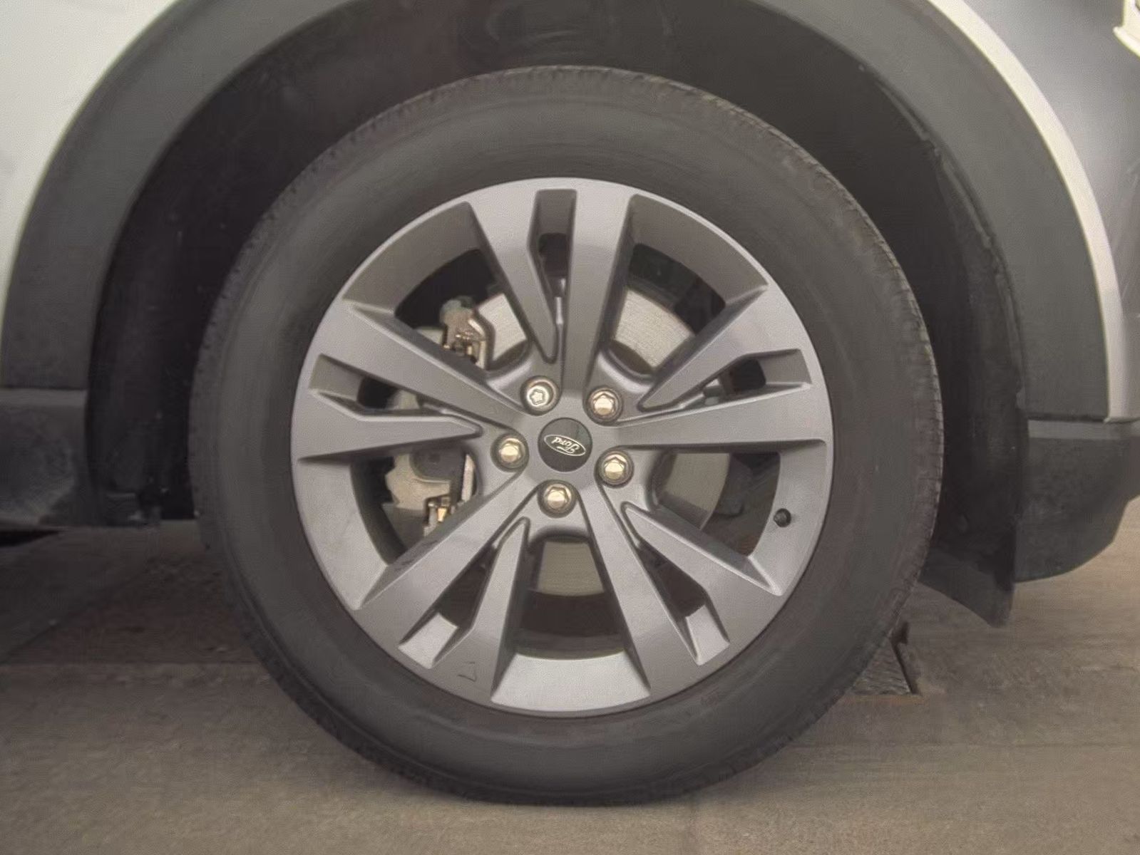 2023 Ford Explorer XLT AWD