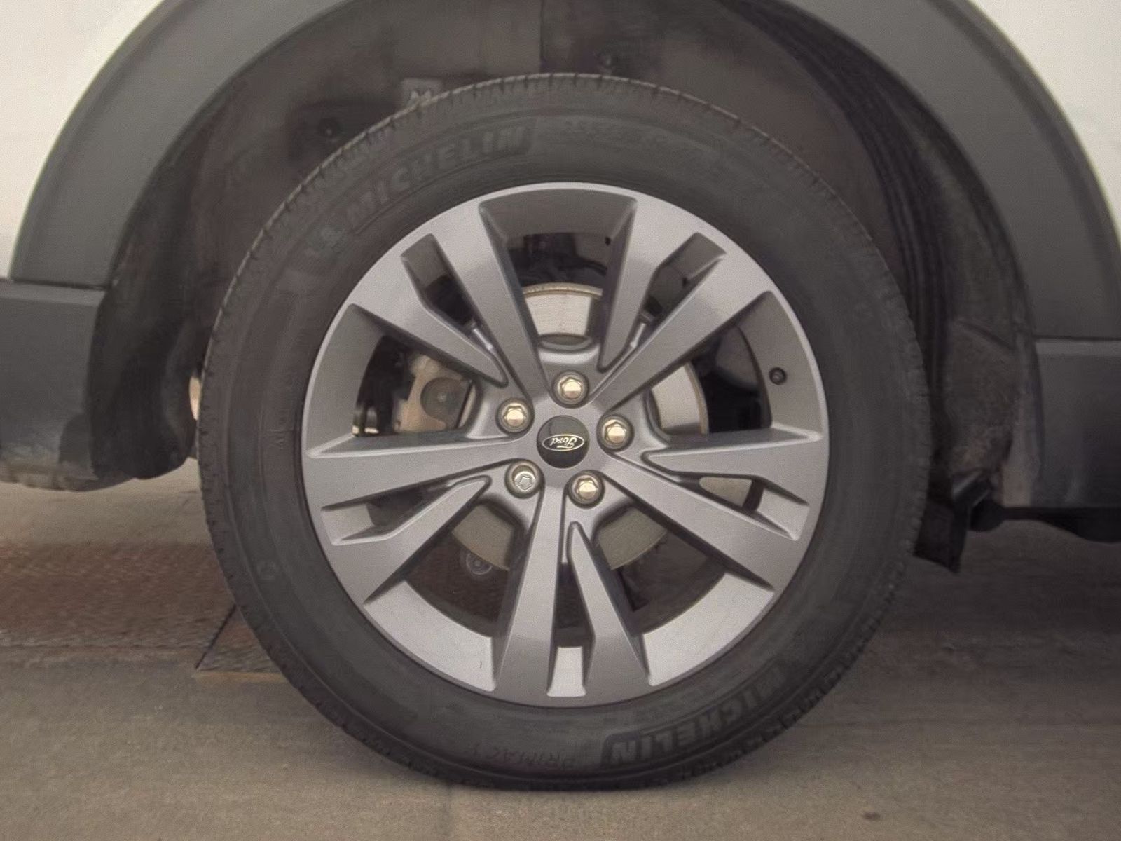 2023 Ford Explorer XLT AWD