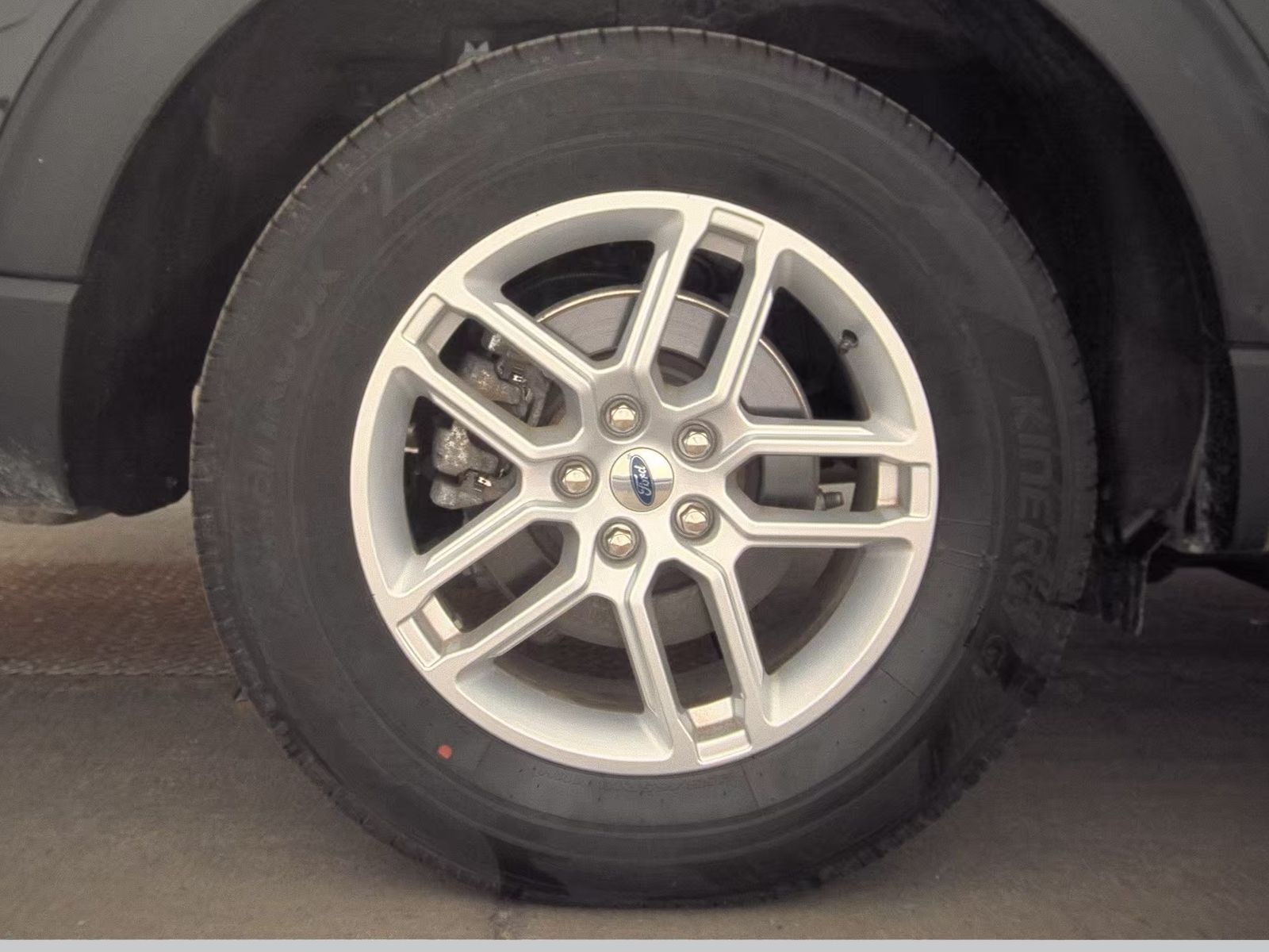 2025 Ford Explorer Active AWD