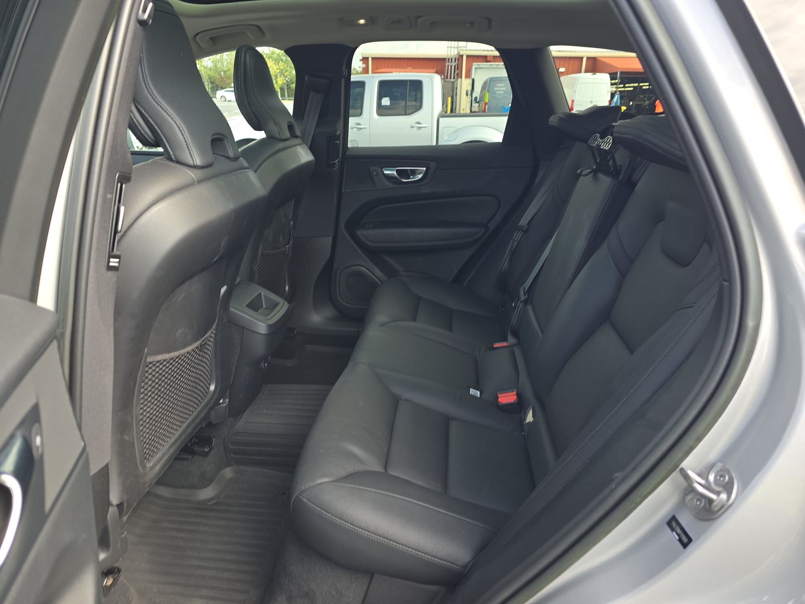 2023 Volvo XC60 B5 Plus FWD