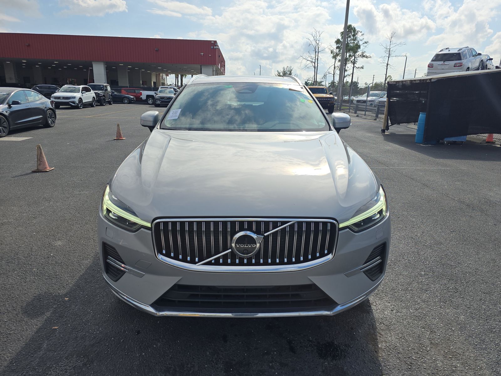 2023 Volvo XC60 B5 Plus FWD