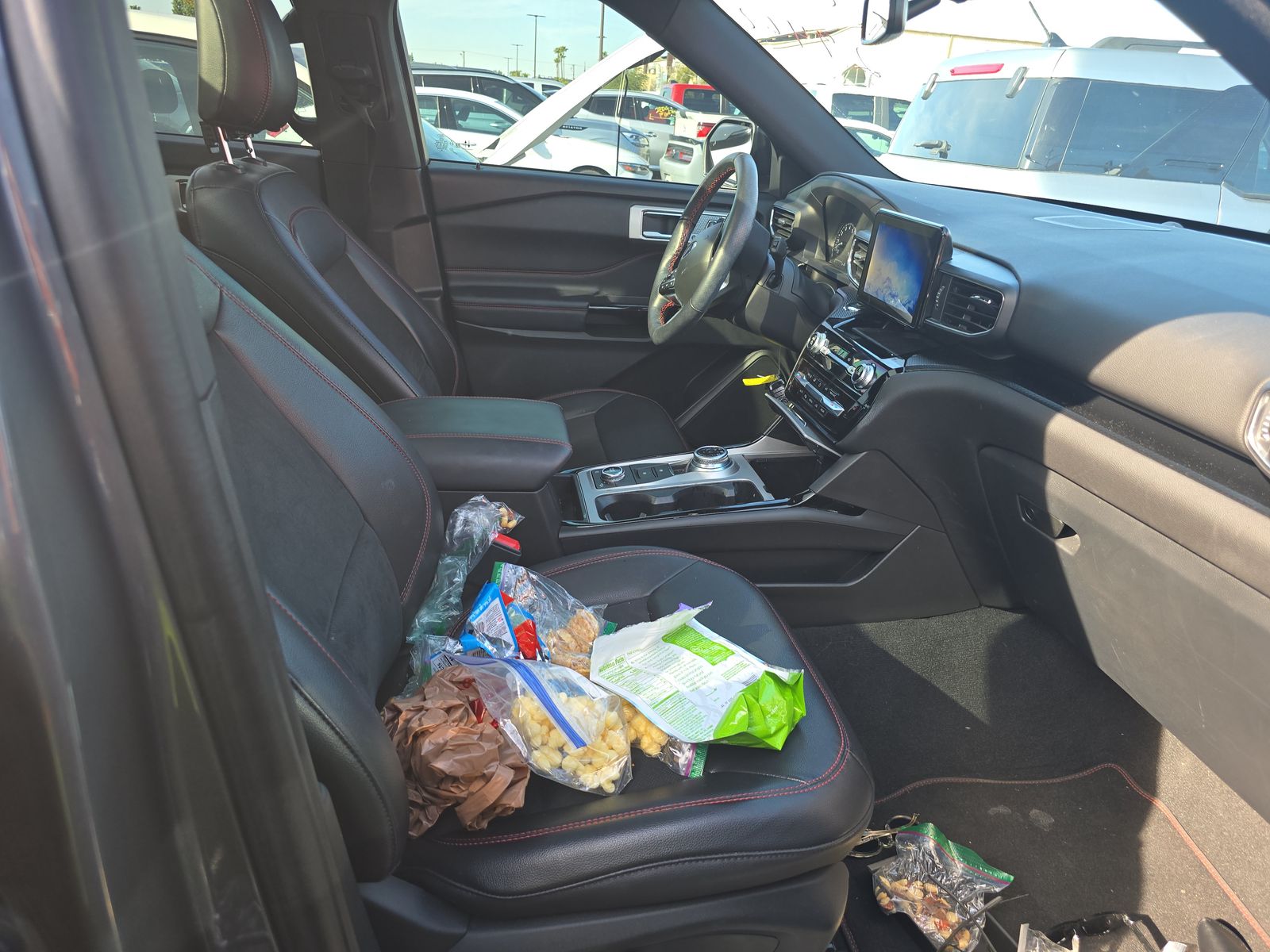 2022 Ford Explorer ST-Line AWD