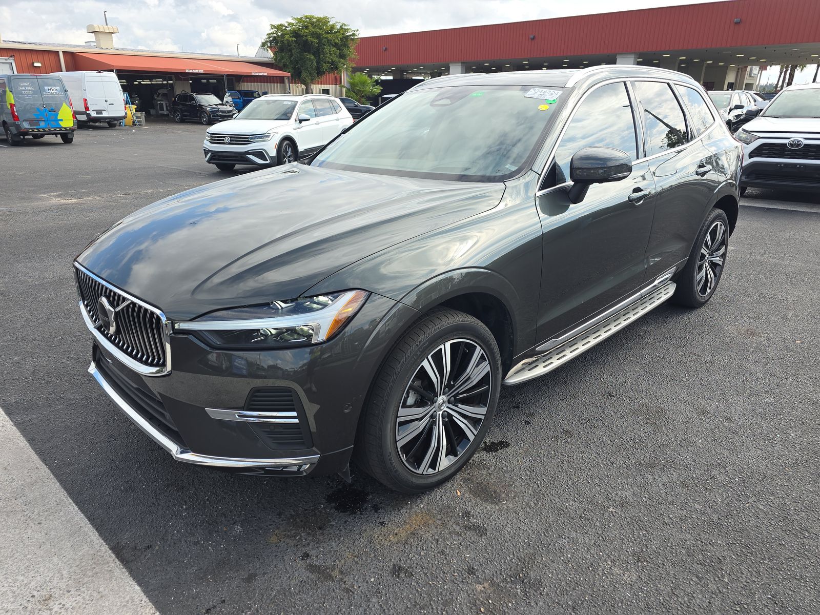 2022 Volvo XC60 B5 Inscription FWD
