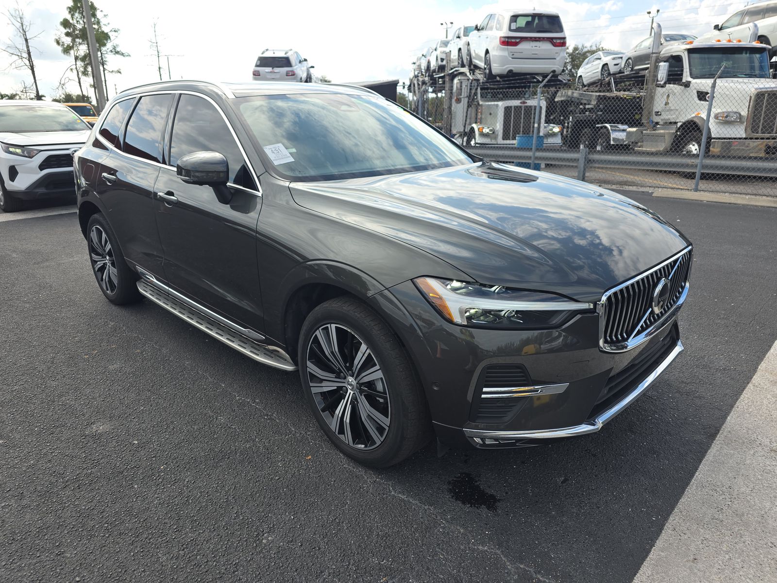2022 Volvo XC60 B5 Inscription FWD