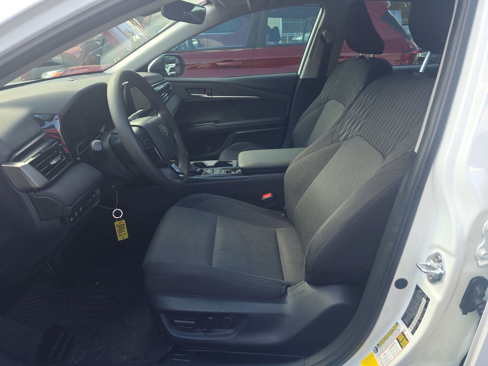 2025 Toyota Camry LE FWD