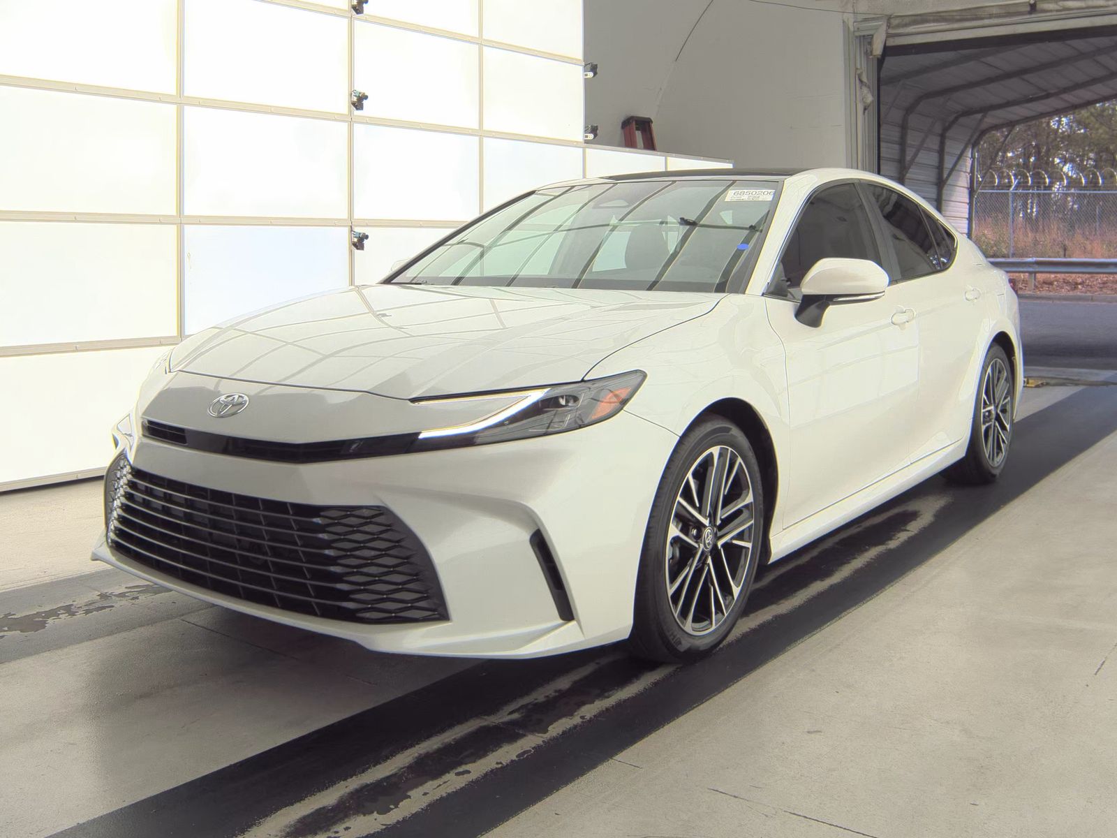 2025 Toyota Camry XLE FWD