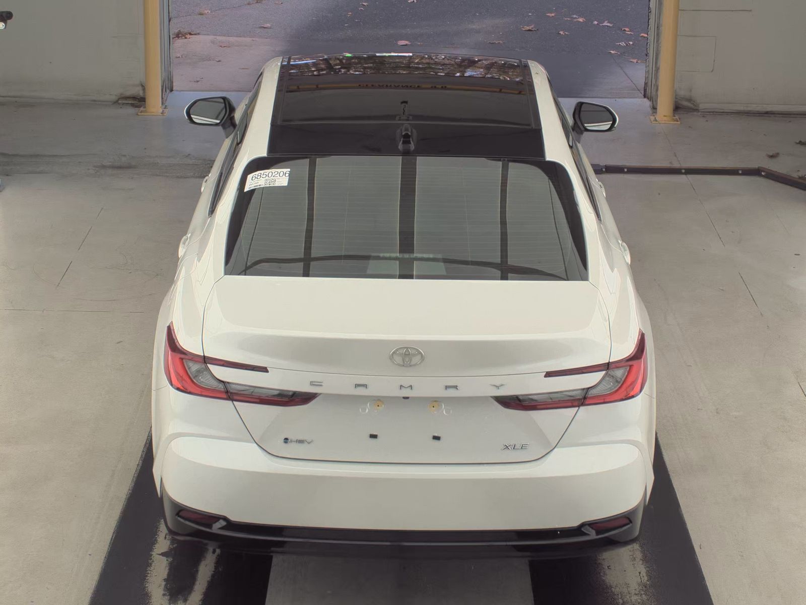 2025 Toyota Camry XLE FWD