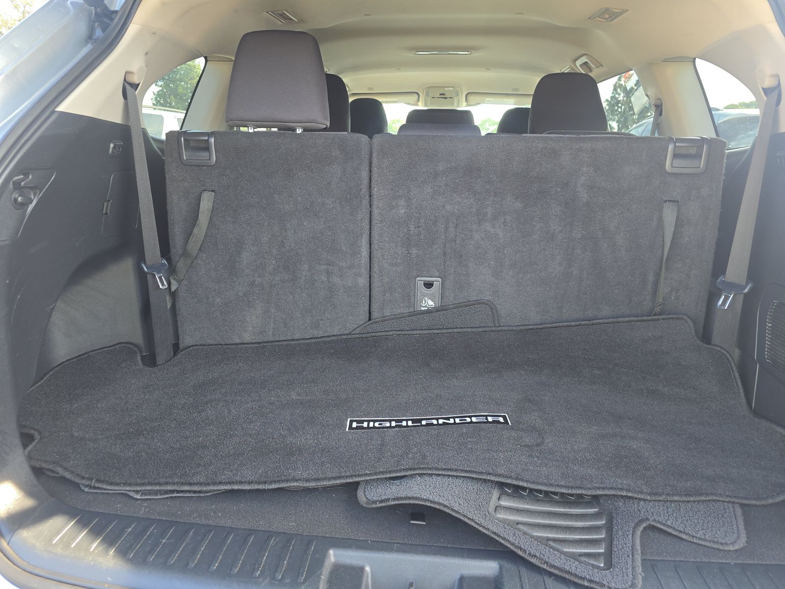 2024 Toyota Highlander LE AWD