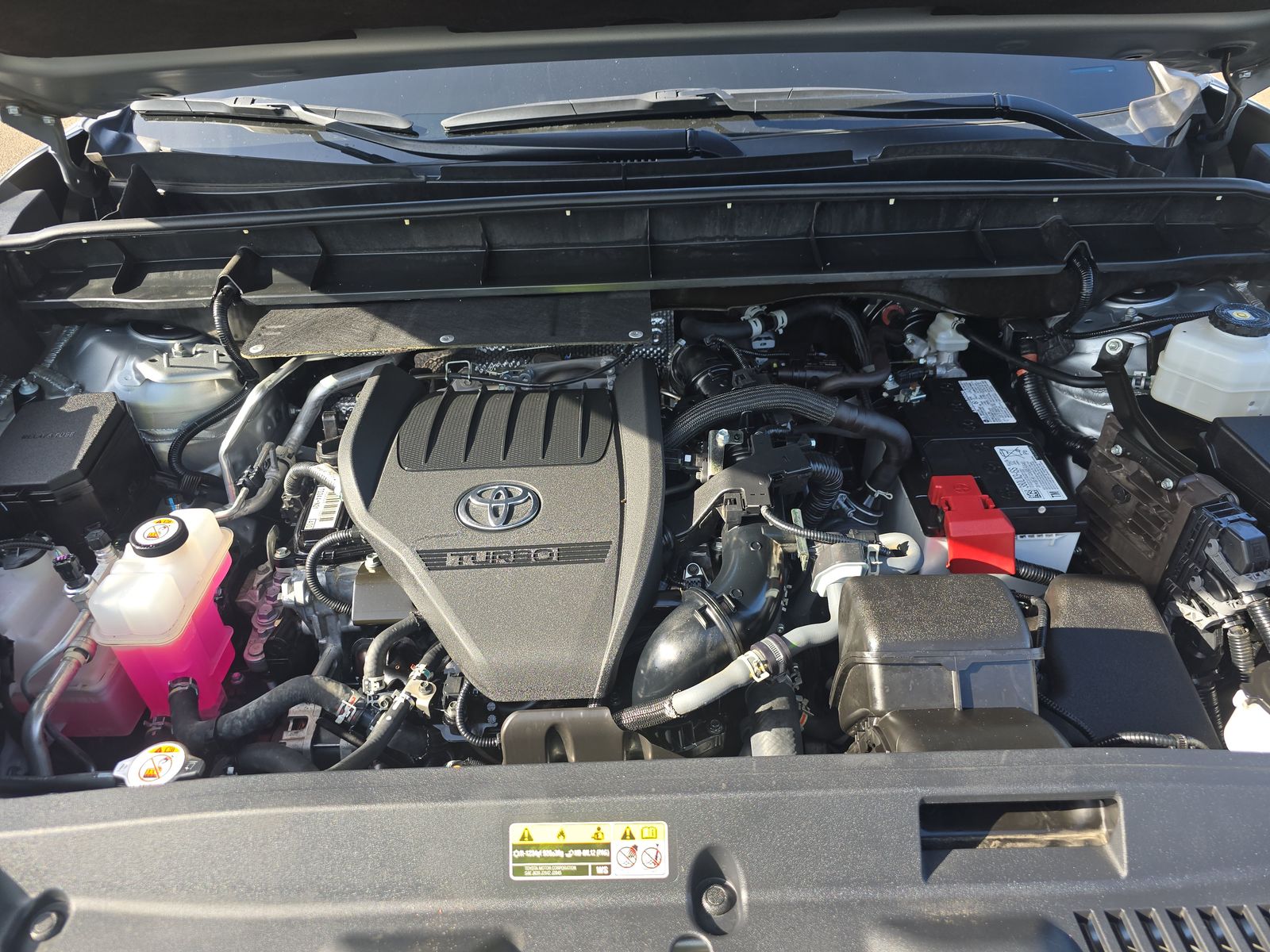 2024 Toyota Highlander LE AWD