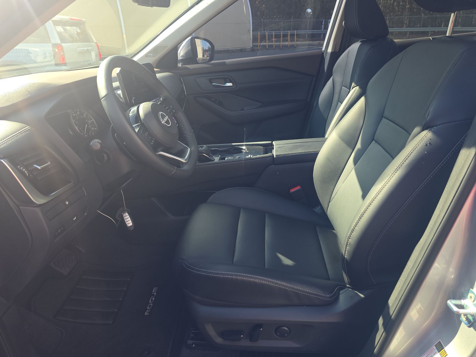 2023 Nissan Rogue SL FWD