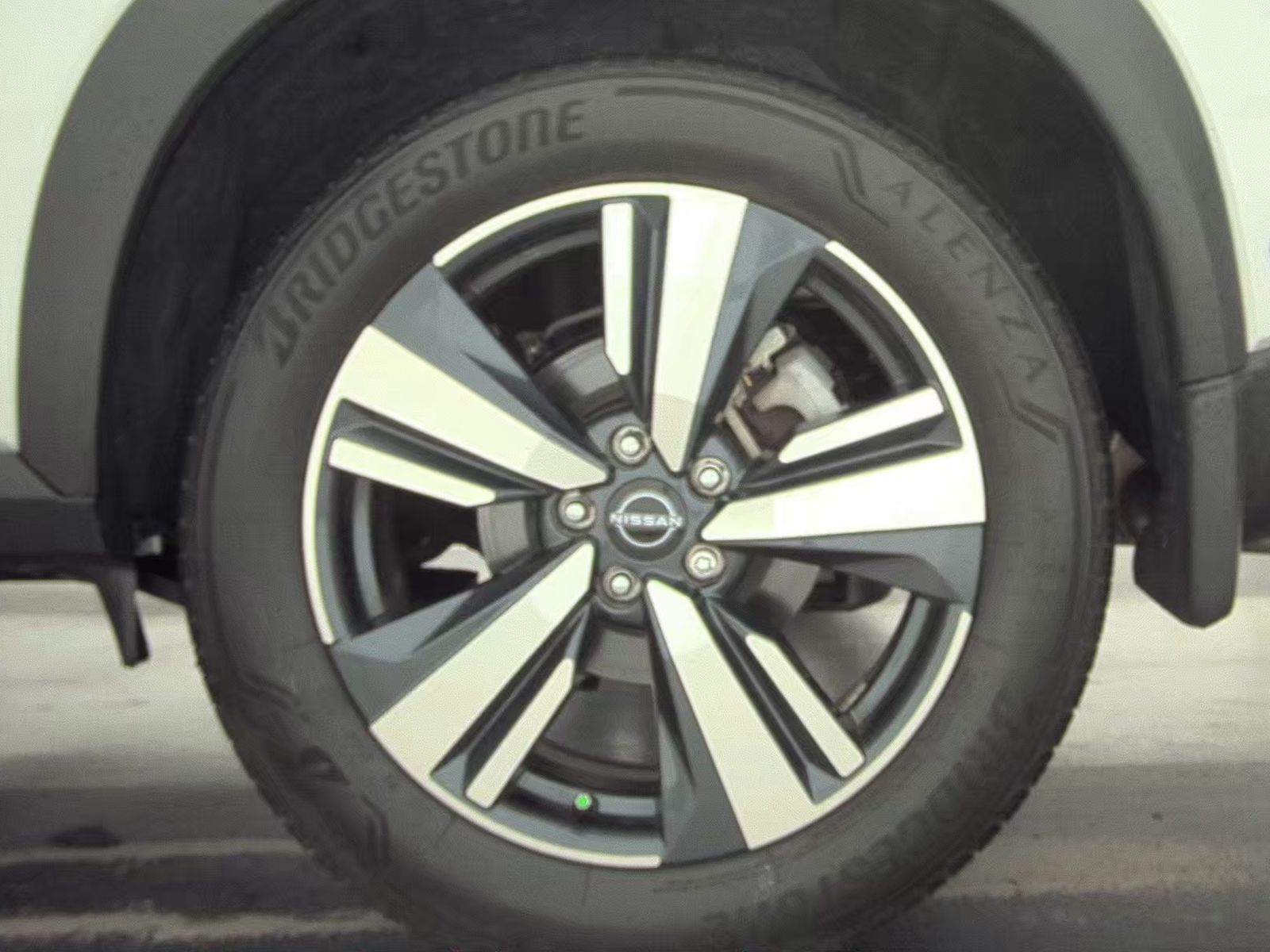 2023 Nissan Rogue SL FWD