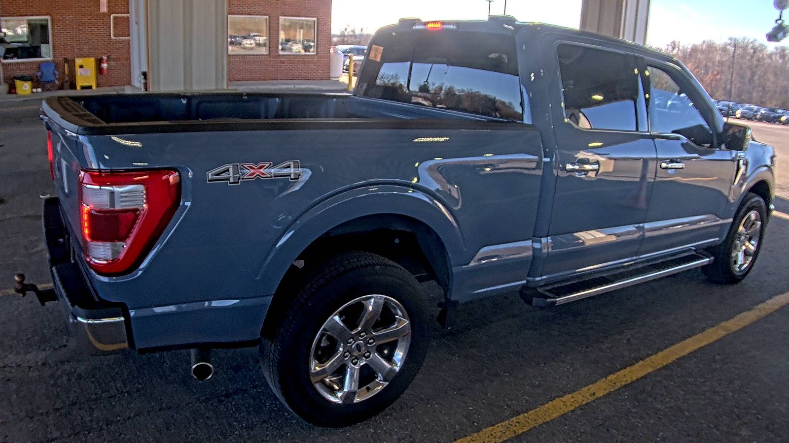 2023 Ford F-150 Lariat AWD