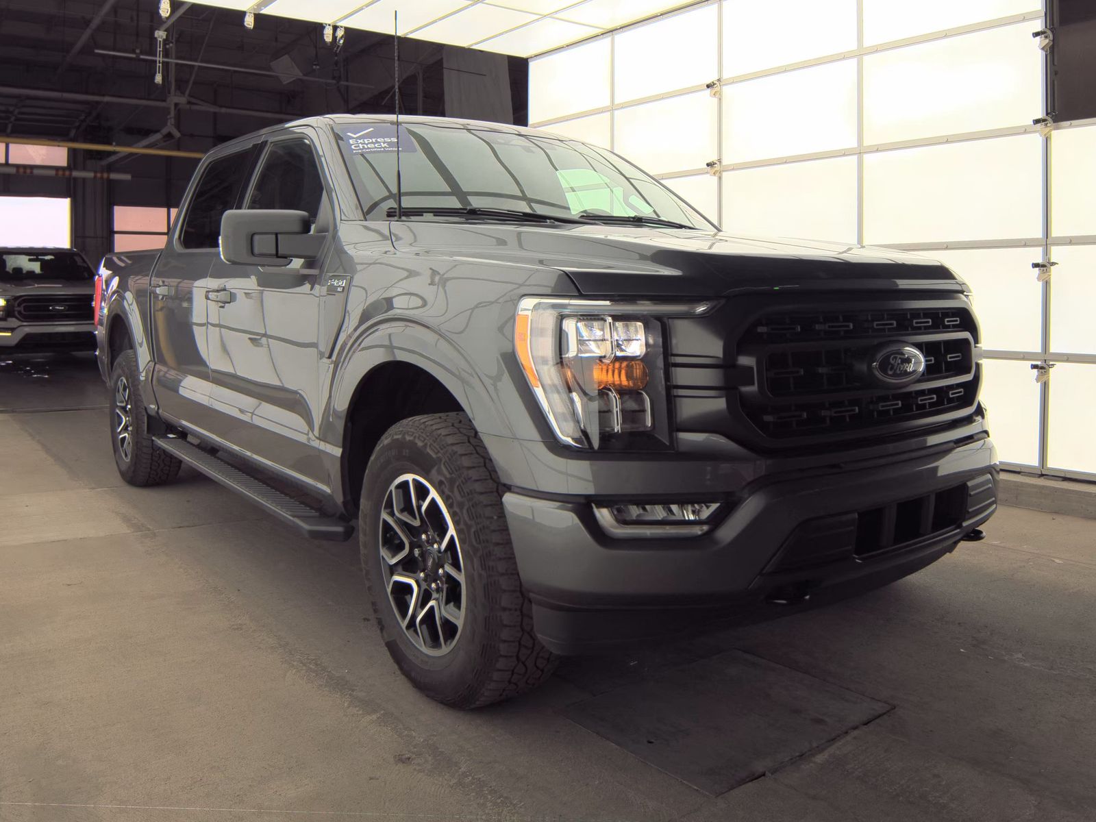 2023 Ford F-150 XLT AWD