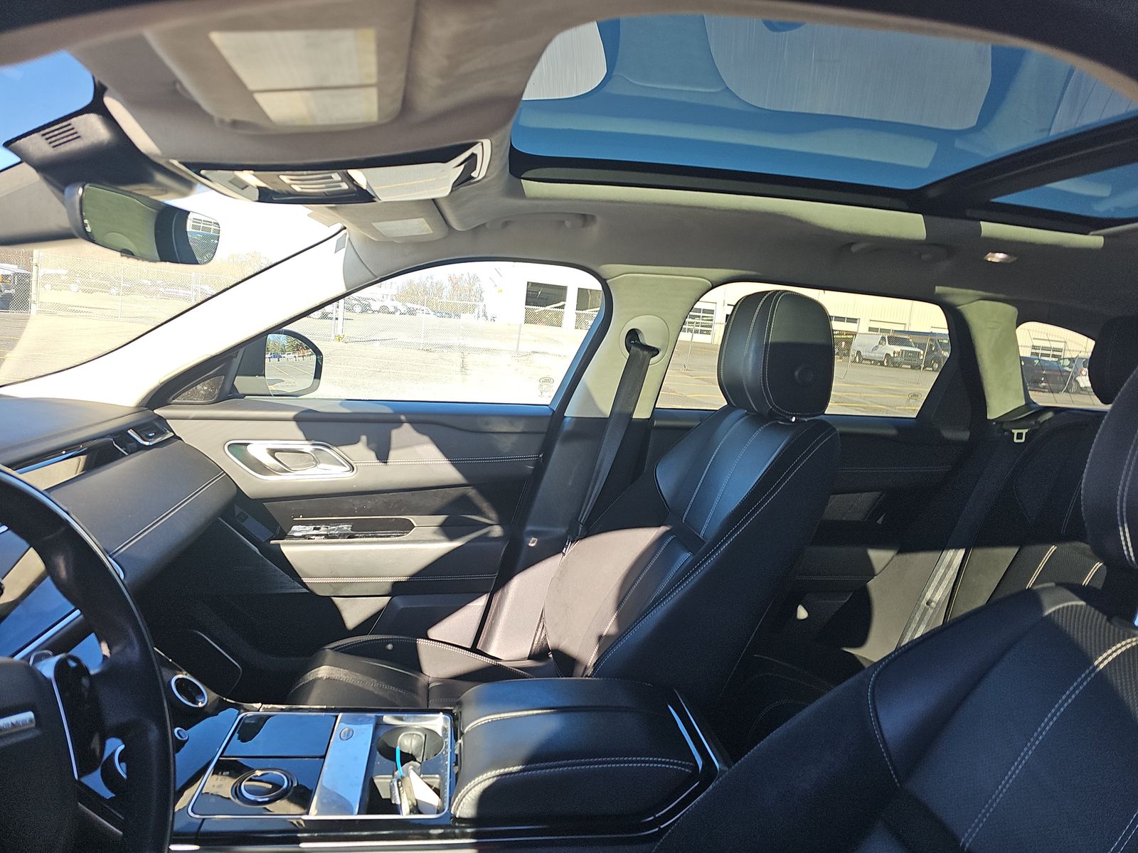 2018 Land Rover Range Rover Velar R-Dynamic SE AWD