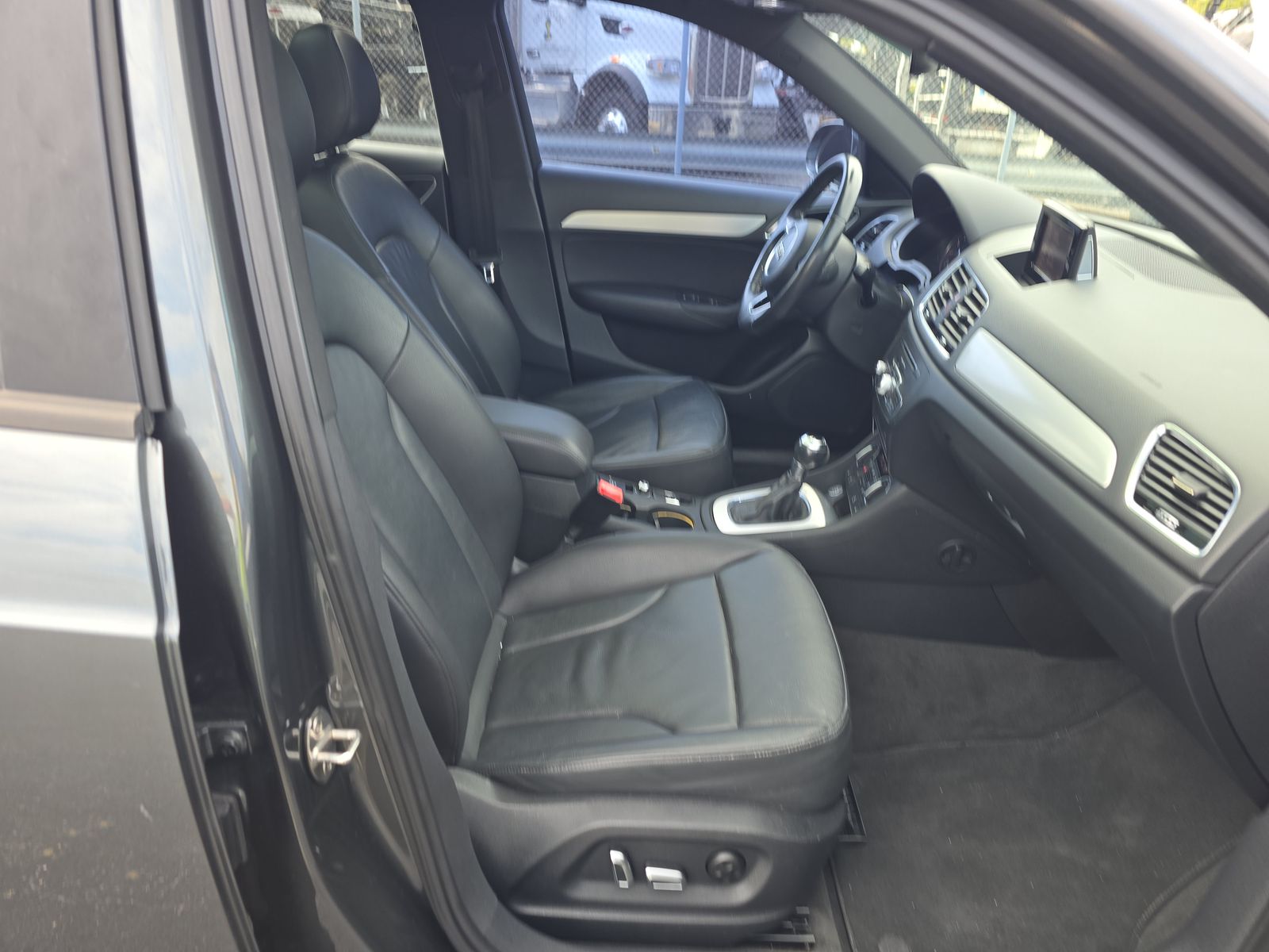 2018 Audi Q3 2.0T Sport Premium FWD