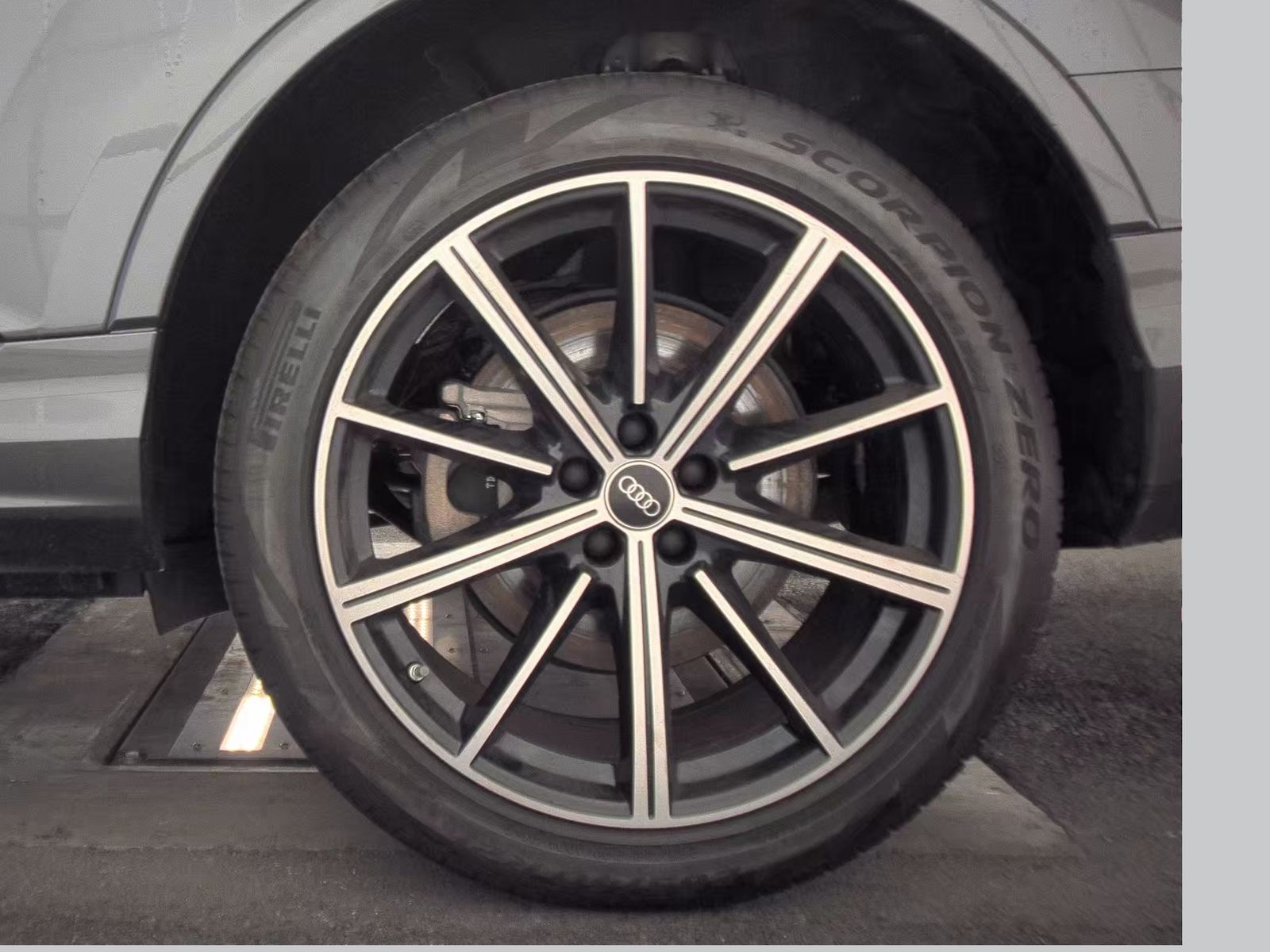 2025 Audi Q7 Premium Plus AWD