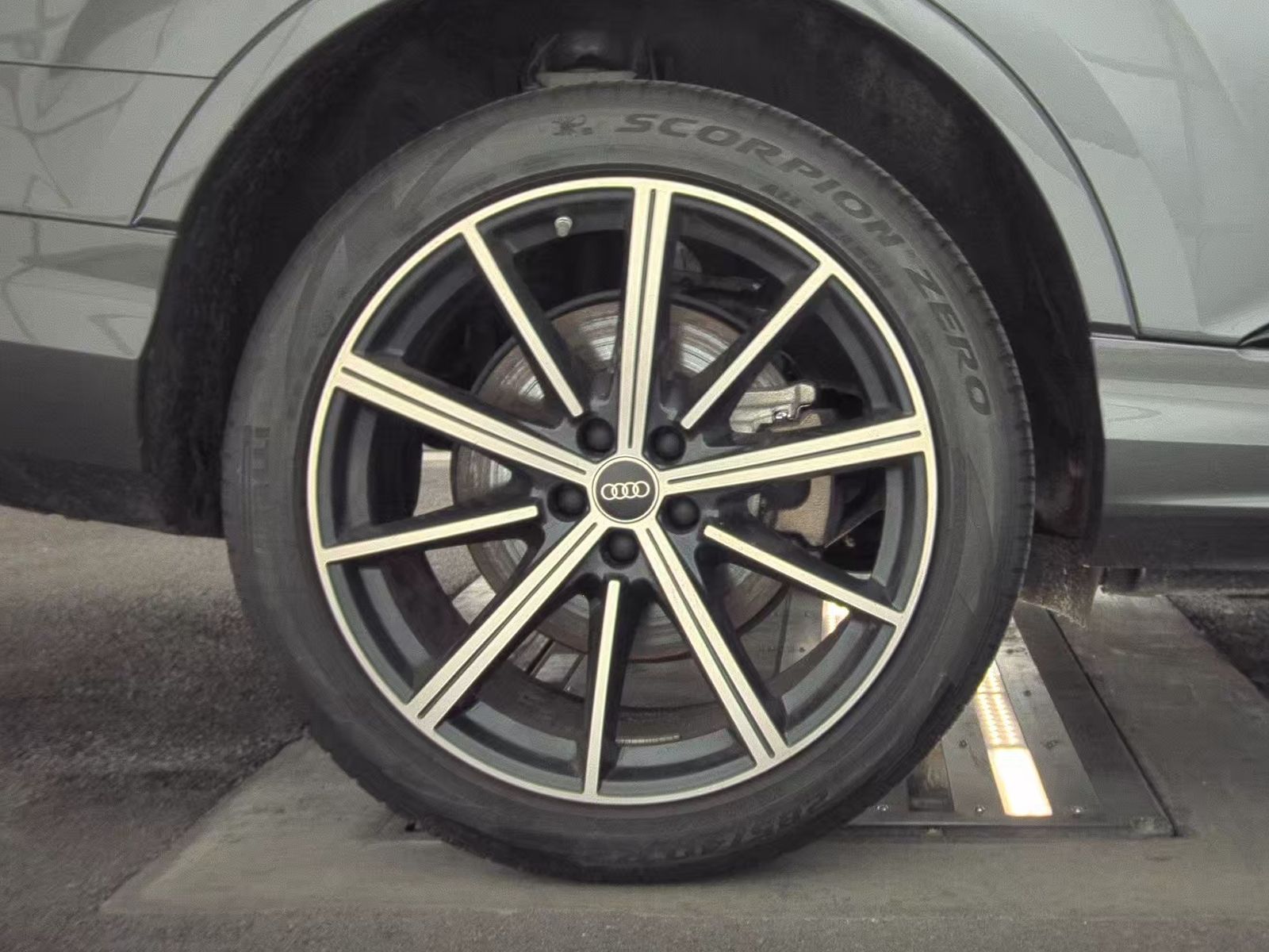 2025 Audi Q7 Premium Plus AWD