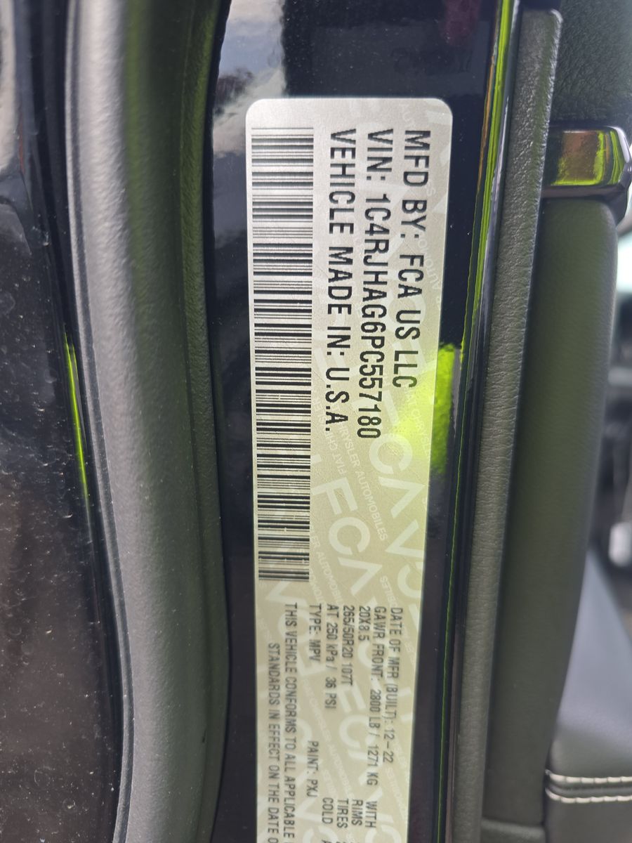 2023 Jeep Grand Cherokee Altitude AWD